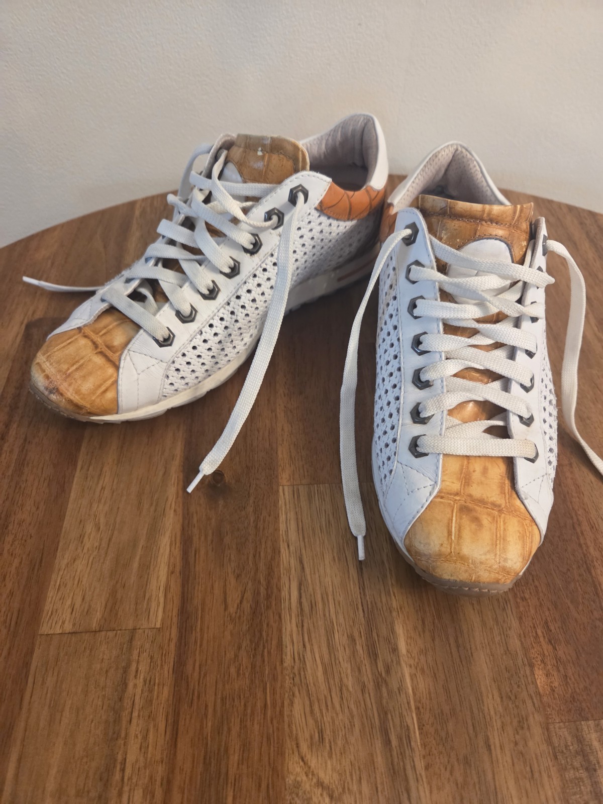 Rare Find Lorenzi Two-tone Exotic Leather Sneakers Shoes Designer Italy 39 EU Rare Find Lorenzi Two-tone Exotic Leather Sneakers Shoes Designer Italy 39 EU