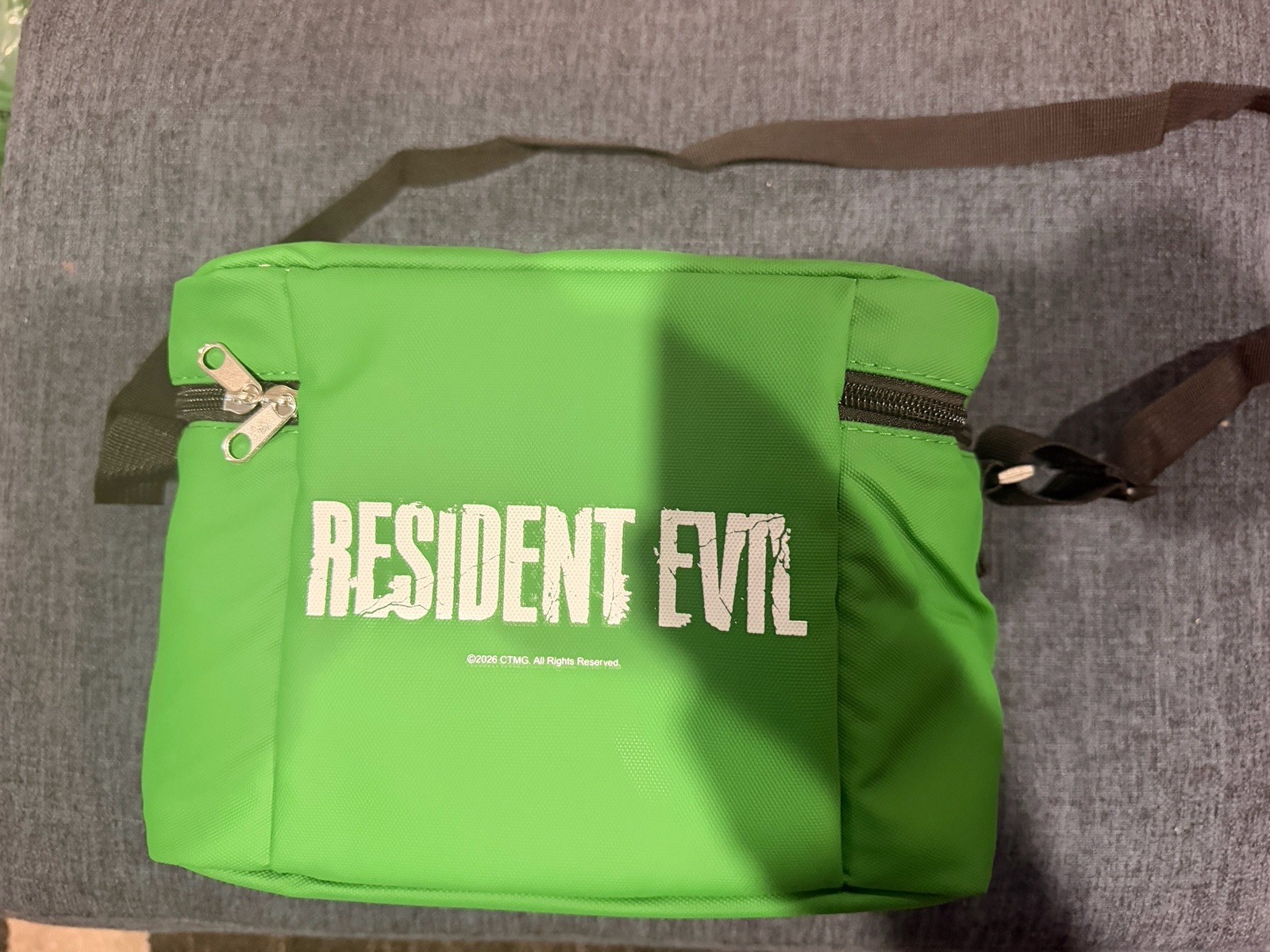 Resident Evil Umbrella Green Zippered Promotional Bag - Movies Collectible Resident Evil Umbrella Green Zippered Promotional Bag - Movies Collectible