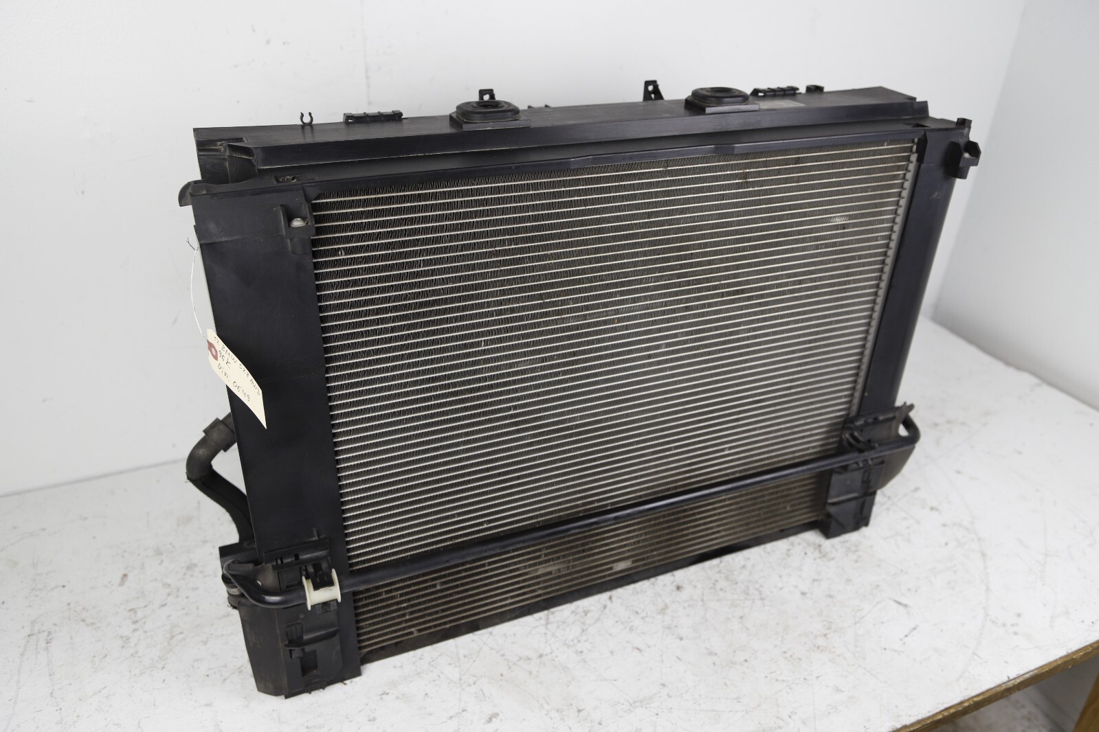 12-16 BMW 528 F10 COOLING FAN RADIATOR CONDENSER COOLER OEM