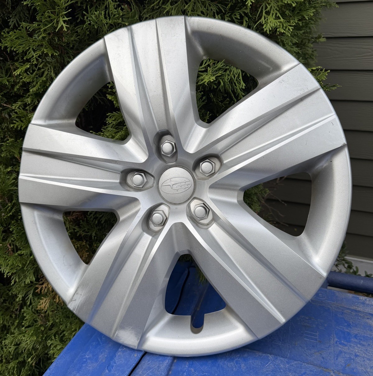 OEM 2015-23 Subaru Legacy Outback 17” Hubcap Wheel Cover 28811AL00A Free S&H OEM 2015-23 Subaru Legacy Outback 17” Hubcap Wheel Cover 28811AL00A Free S&H