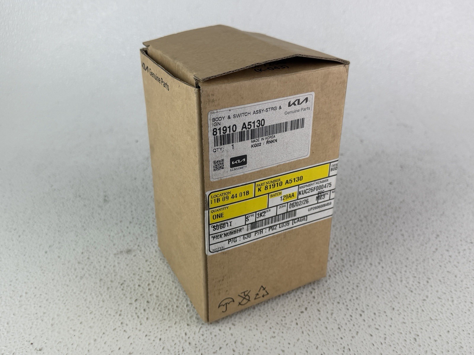 NEW 2014 - 2018 Kia Forte Ignition Switch With Cylinder Housing OEM