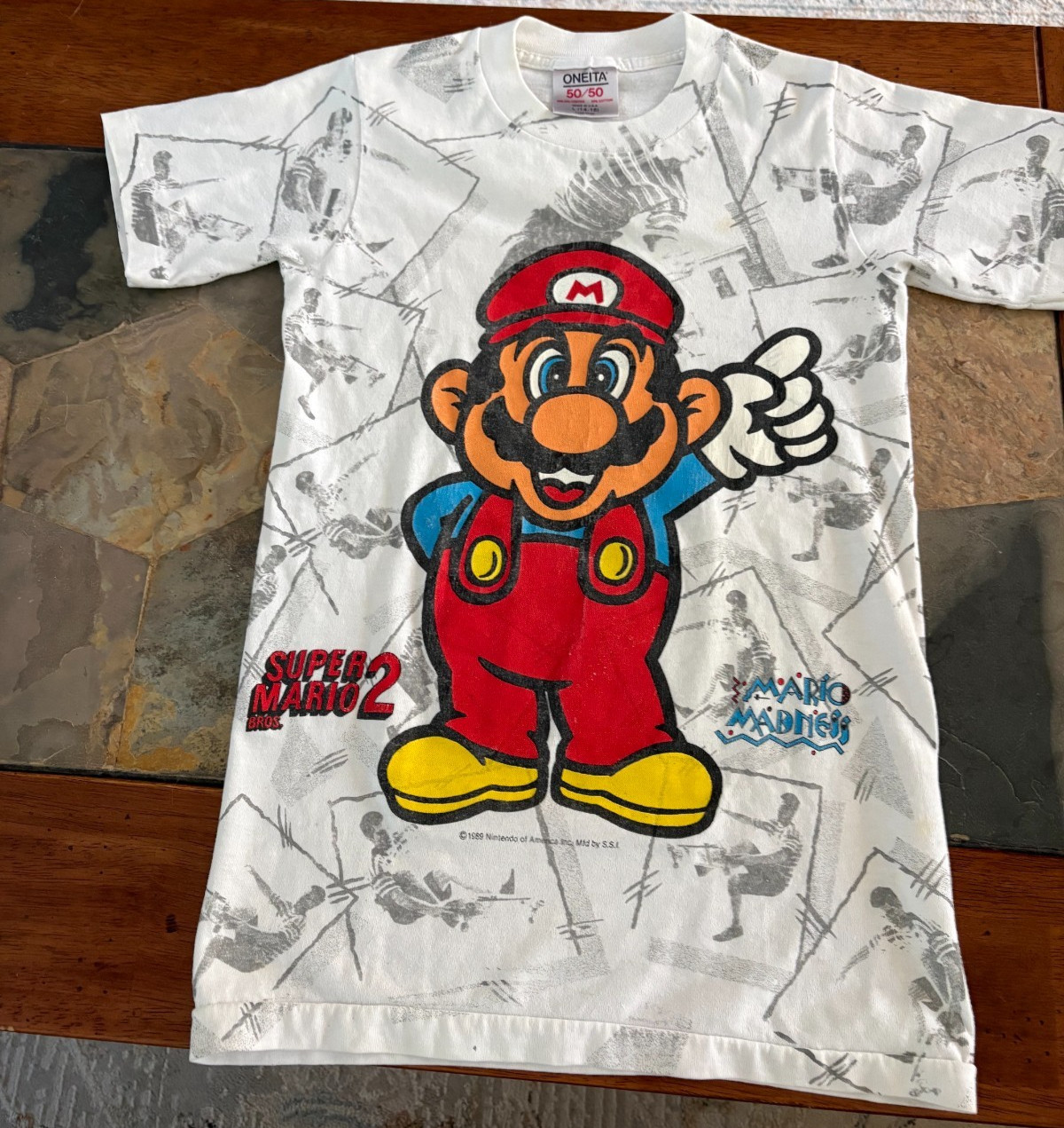 Super Mario Bros 2 Rare Vintage 1989 Skateboard T-Shirt Youth L 14-16 Oneita Super Mario Bros 2 Rare Vintage 1989 Skateboard T-Shirt Youth L 14-16 Oneita