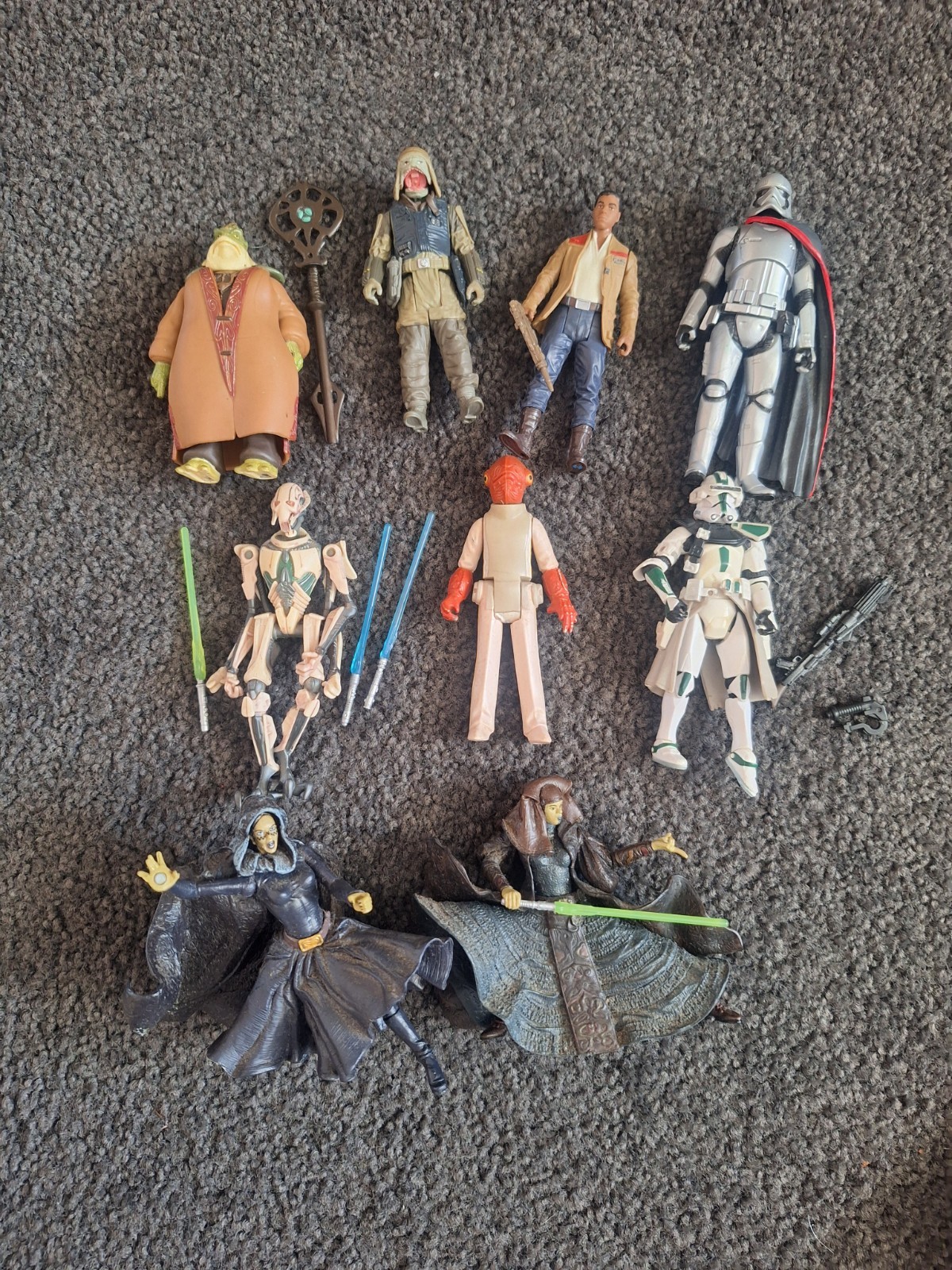 Hasbro Star Wars 9pc Mixed Lot Action Figures: Yoda, Obi-Wan, Anakin, Grievous Hasbro Star Wars 9pc Mixed Lot Action Figures: Yoda, Obi-Wan, Anakin, Grievous