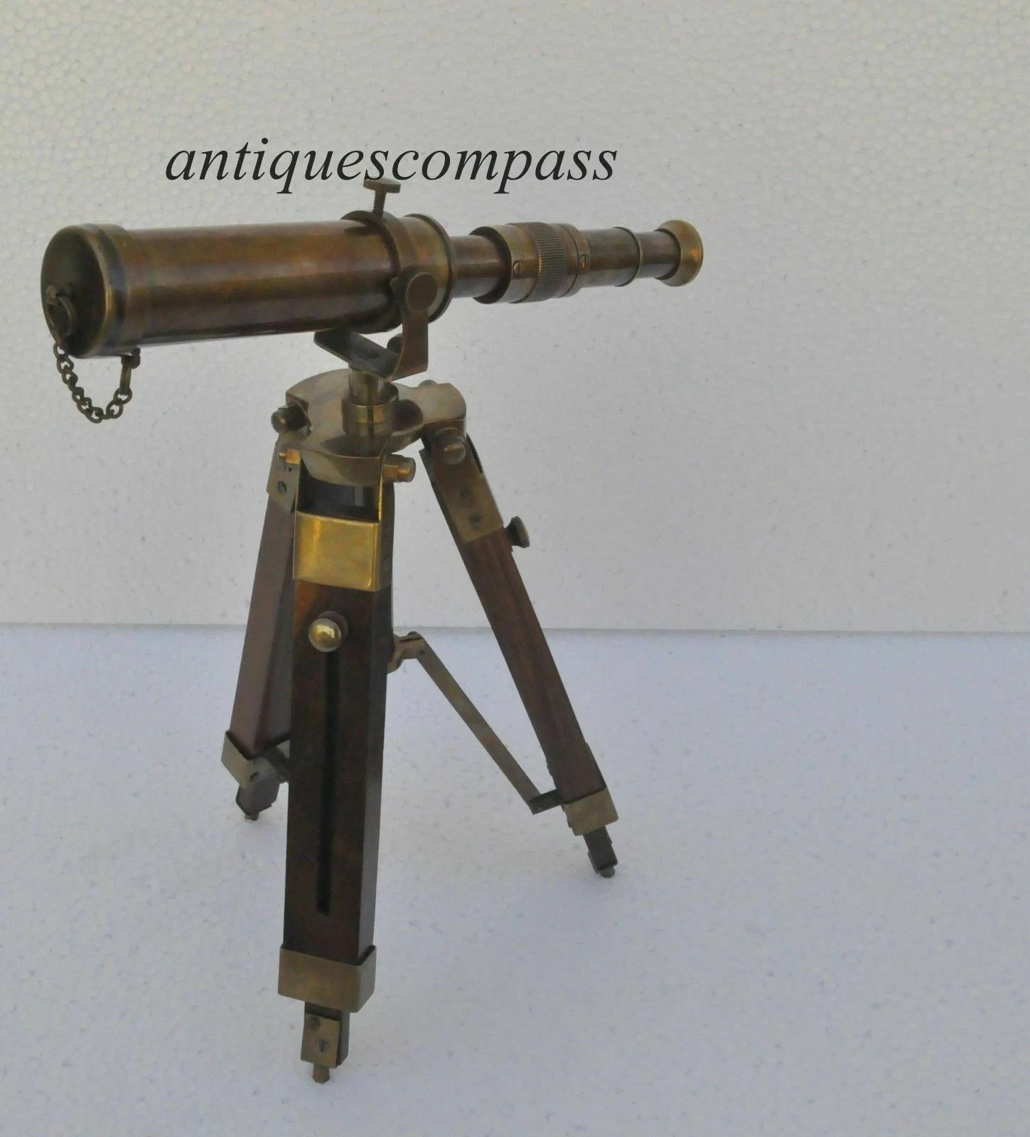 Antique Nautical Vintage Decorative Solid Brass Telescope with Wooden Tripod Antique Nautical Vintage Decorative Solid Brass Telescope with Wooden Tripod