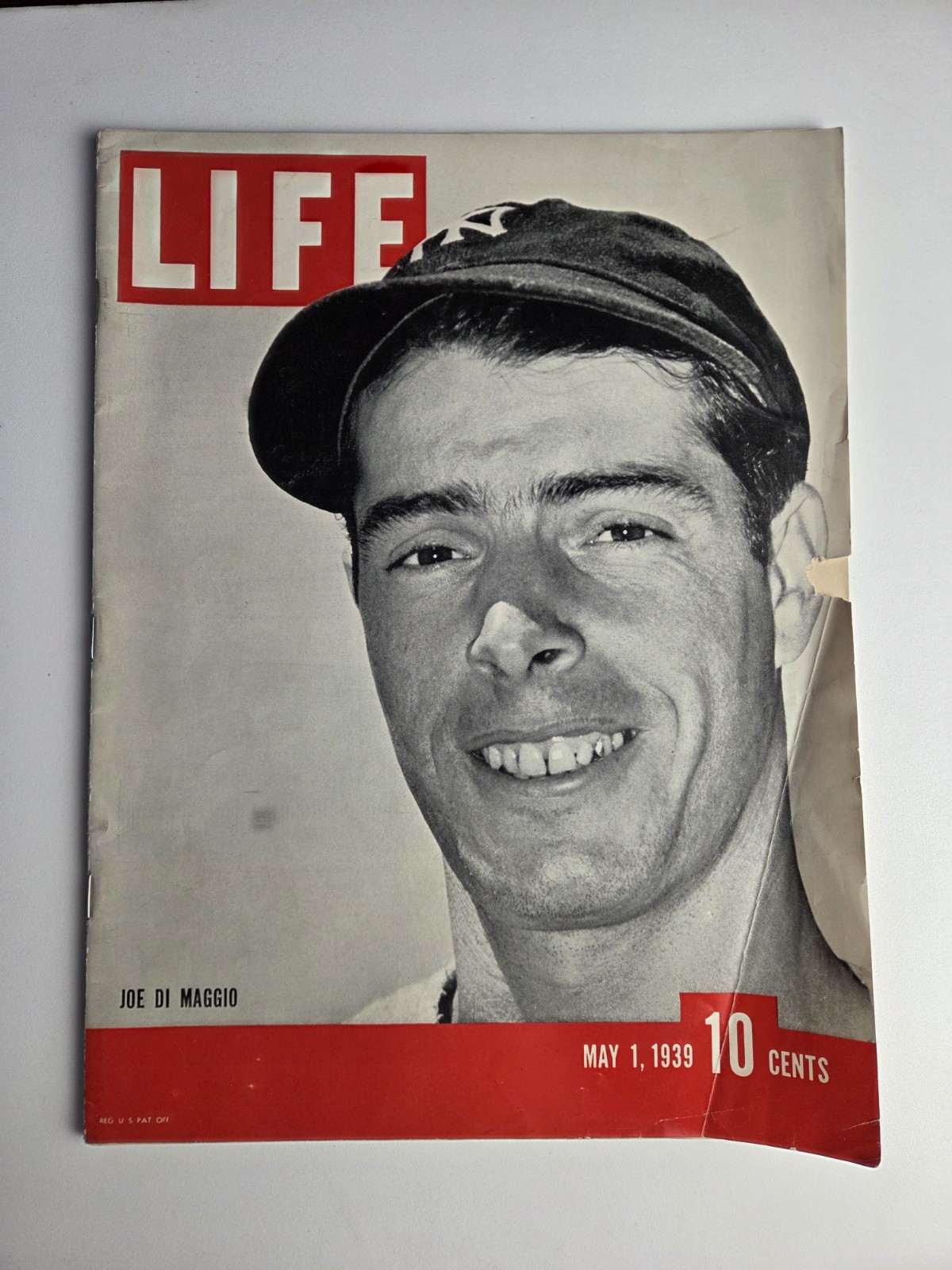 LIFE Magazine May 1, 1939 Joe DiMaggio Yankees Baseball Cover Vintage