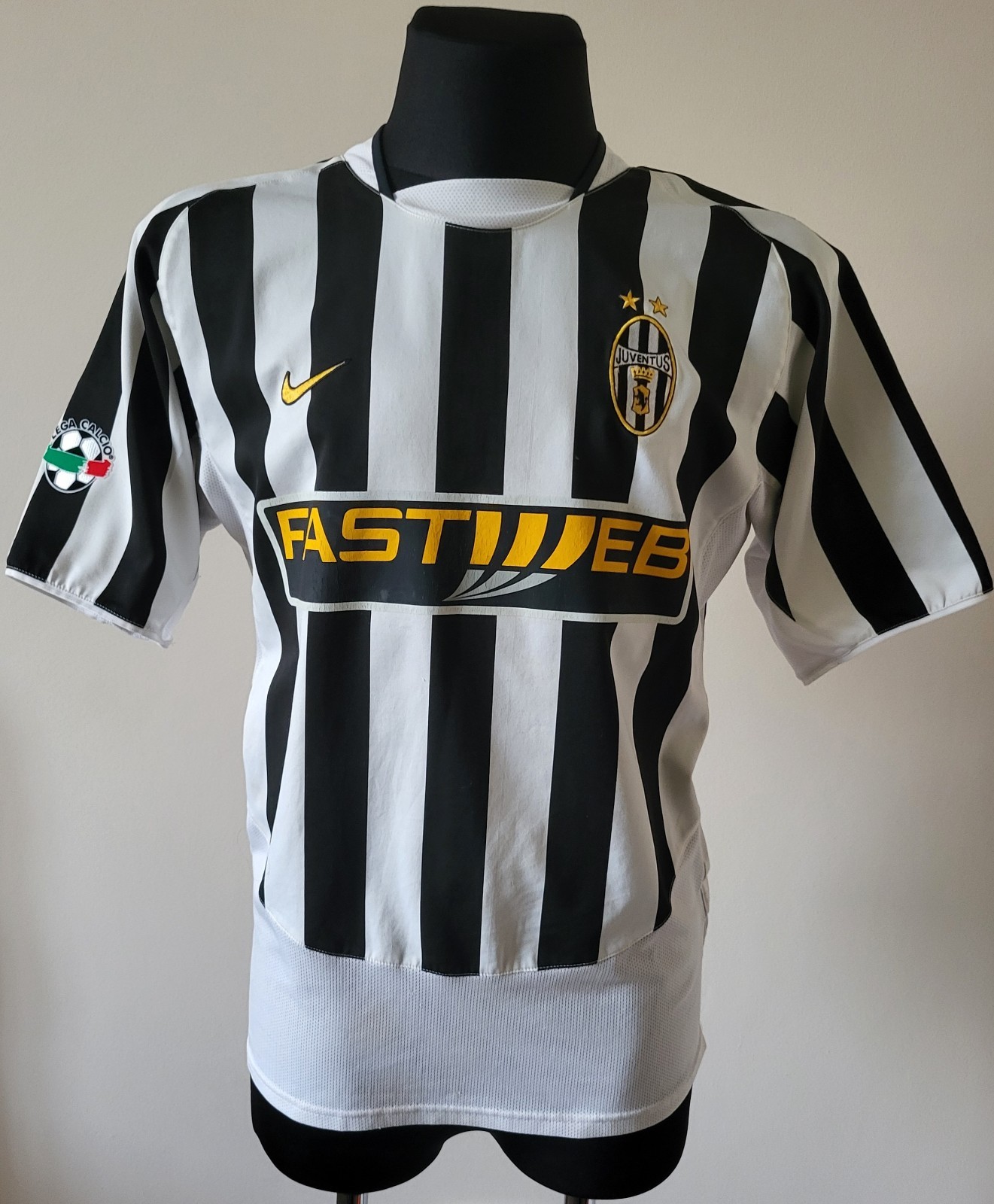 Juventus 2003 - 2004 Home football Nike shirt #10 Del Piero size Medium Adult Juventus 2003 - 2004 Home football Nike shirt #10 Del Piero size Medium Adult