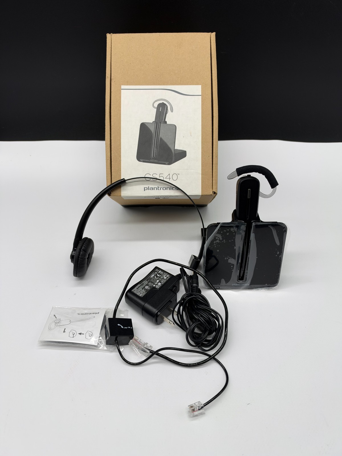 Plantronics CS540 / HL10 Wireless Telephone Headset System Plantronics CS540 / HL10 Wireless Telephone Headset System