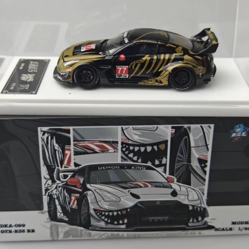 Chase Demon King Auto 1/64 Nissan GT-R R35 Bone Dragon Black Gold Model Car