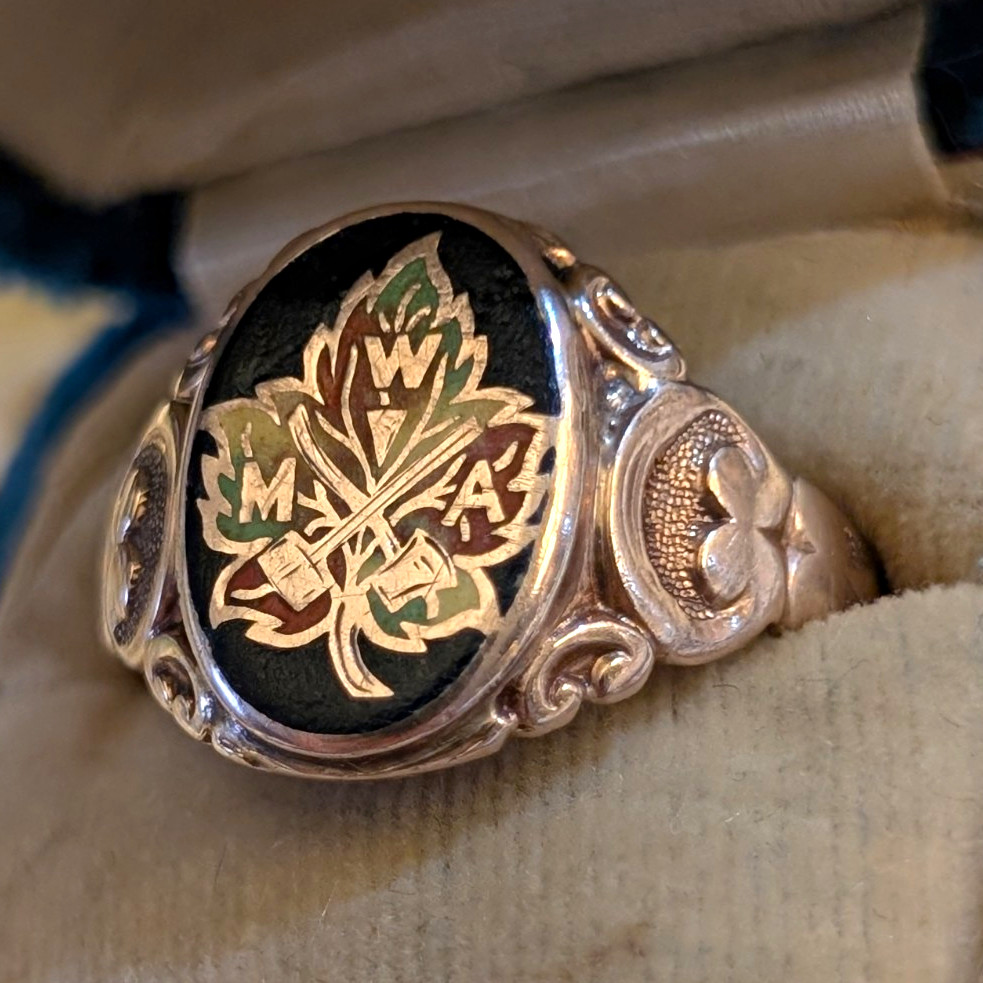 Antique Signed Ostby & Barton 10K Solid Gold MWA Fraternal Ring In Original Box