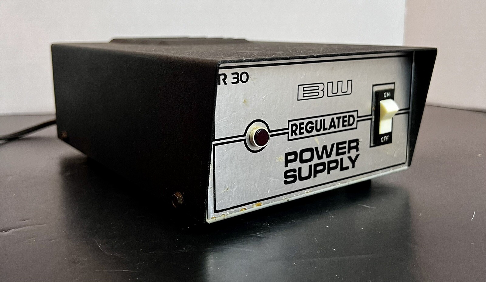Vintage BW Regulated Power Supply R 30 WORKS 