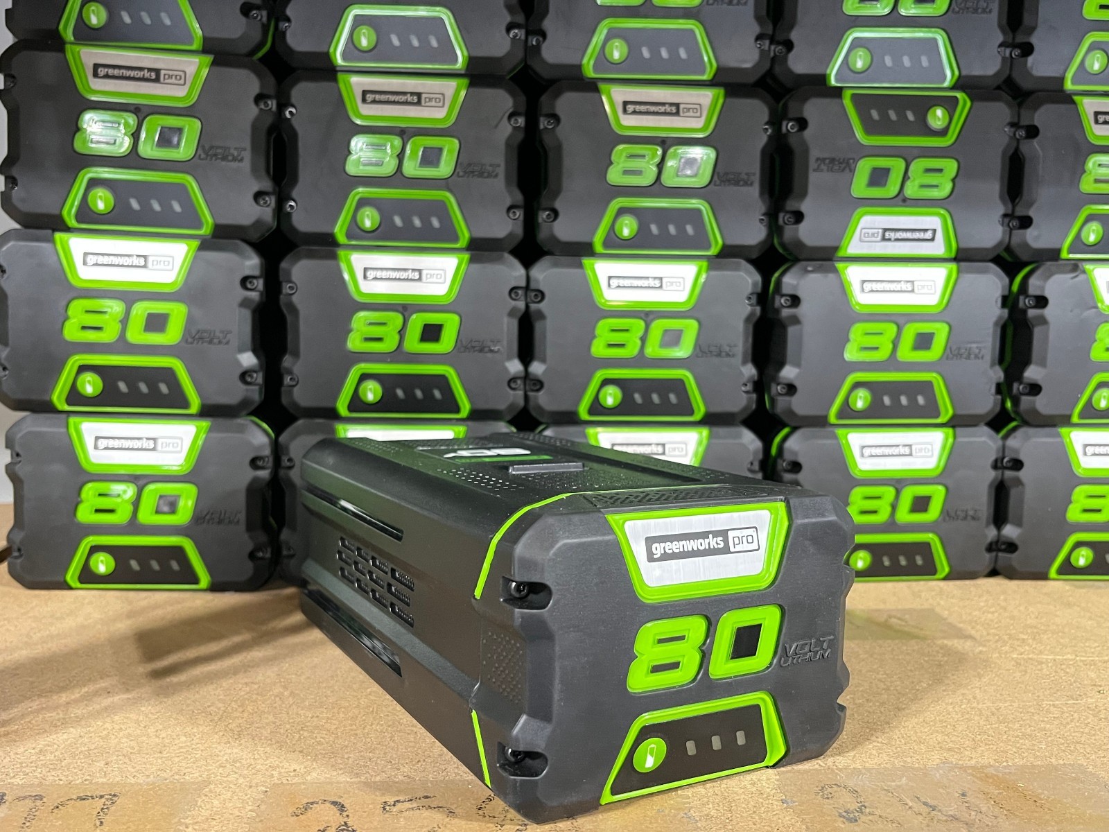 Genuine Greenworks 80V  4.0Ah Rechargeable Li-ion Battery BAB727 New