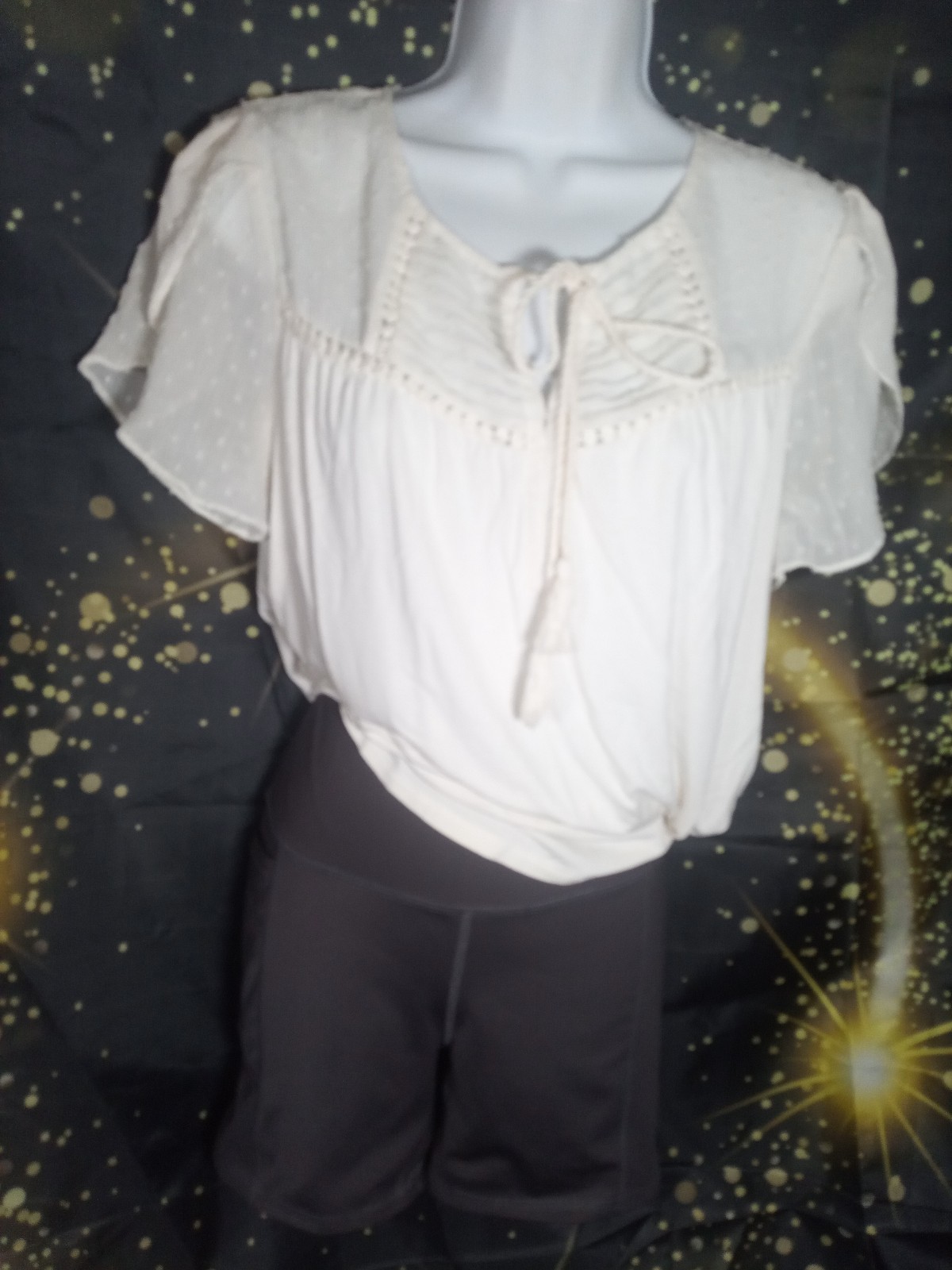 y2k boho danielrainn top ivory soft flowy short bell sleeves tassel size M y2k boho danielrainn top ivory soft flowy short bell sleeves tassel size M