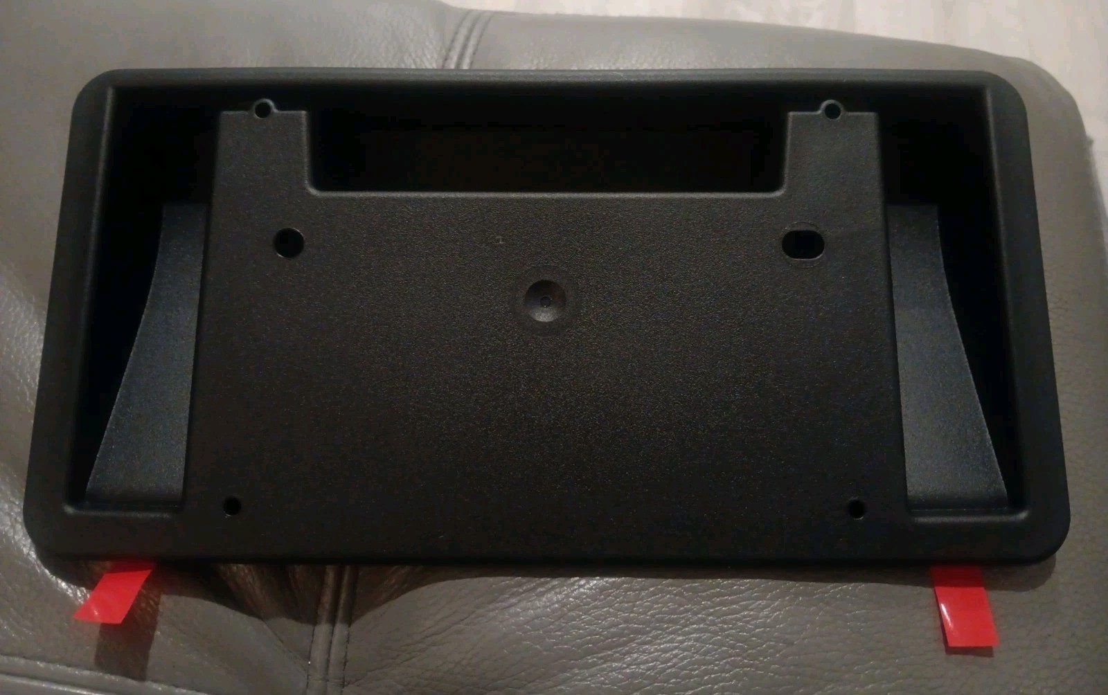 NEW OEM 25-27 Tesla Model Y Front Bumper License Bracket 1898727-00-C NEW OEM 25-27 Tesla Model Y Front Bumper License Bracket 1898727-00-C