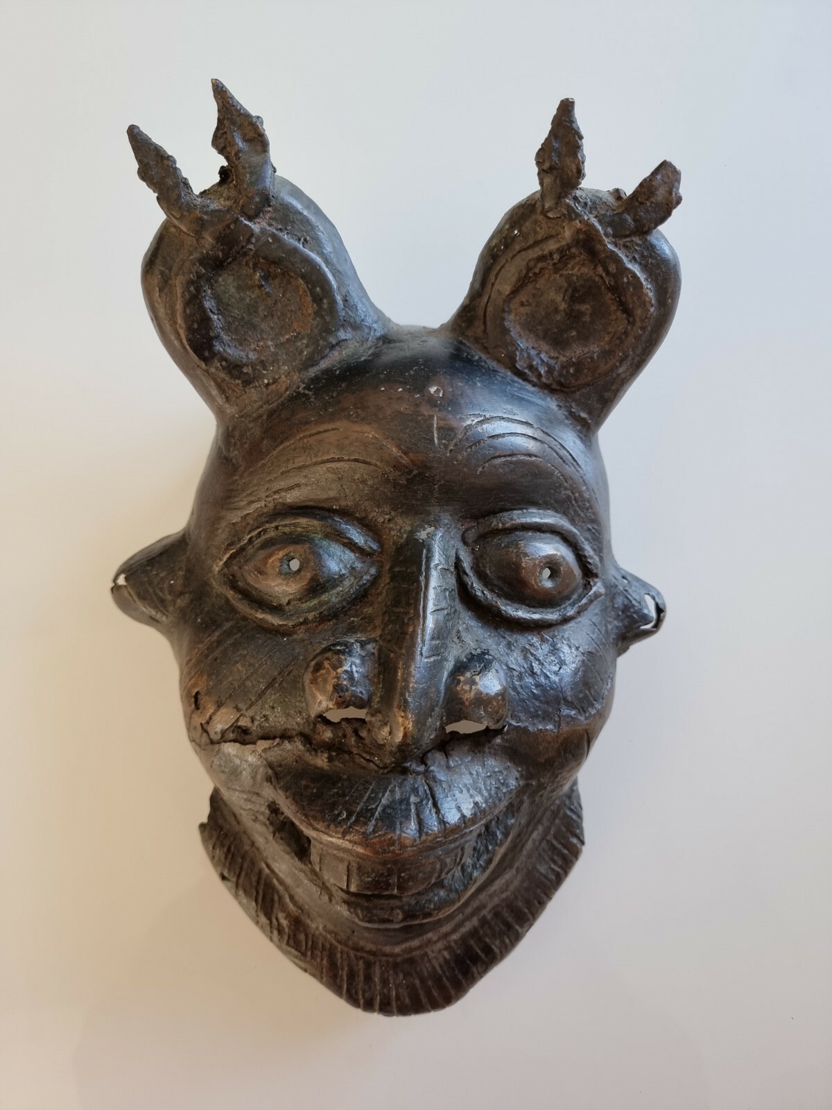 African Bronze Mask. Bamileke Tribe Bronze Mask From Cameroon African Bronze Mask. Bamileke Tribe Bronze Mask From Cameroon