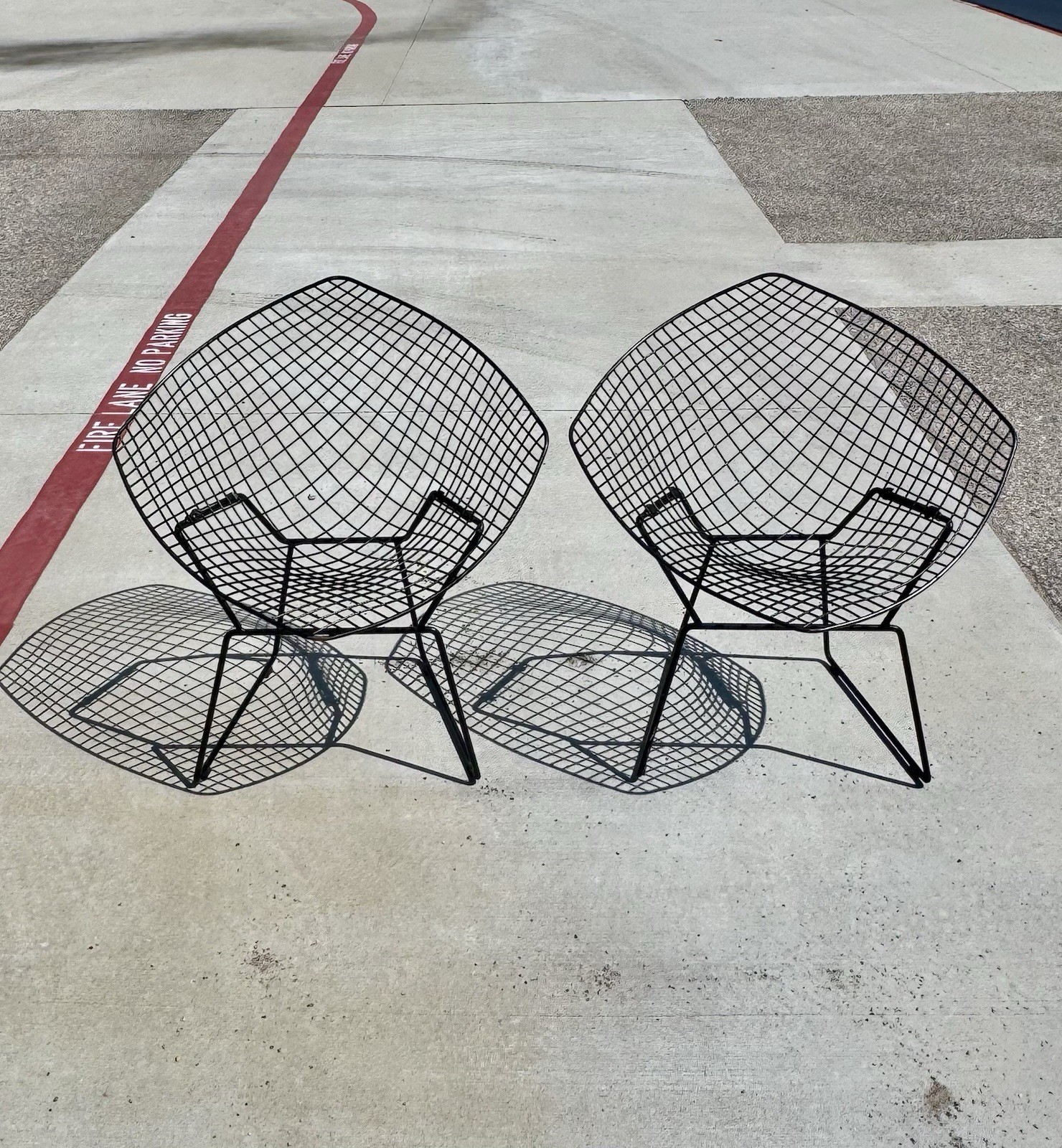 Set Of 2 Vintage Knoll Mid Century Style BERTOIA Diamond Wire Lounge Chairs