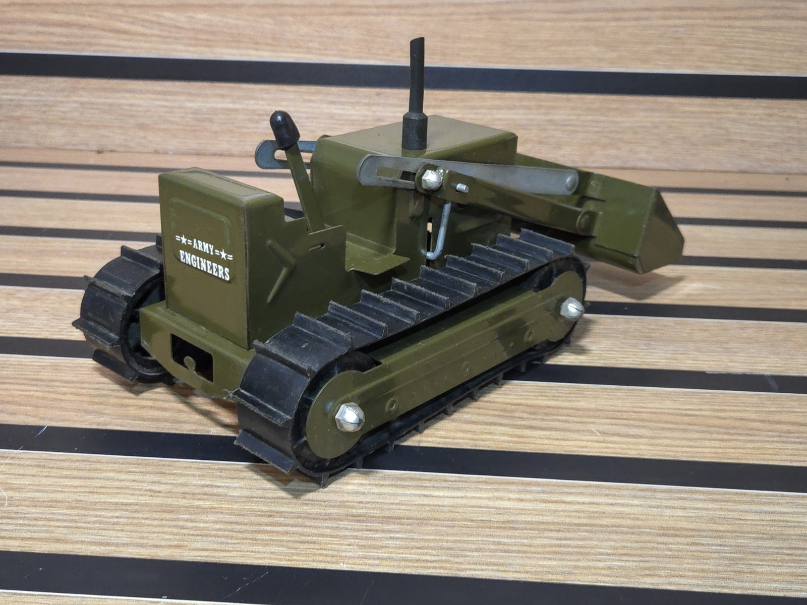 Vintage 1960s Structo Green U.S. Army Engineers Bulldozer Pressed Steel Toy Rare