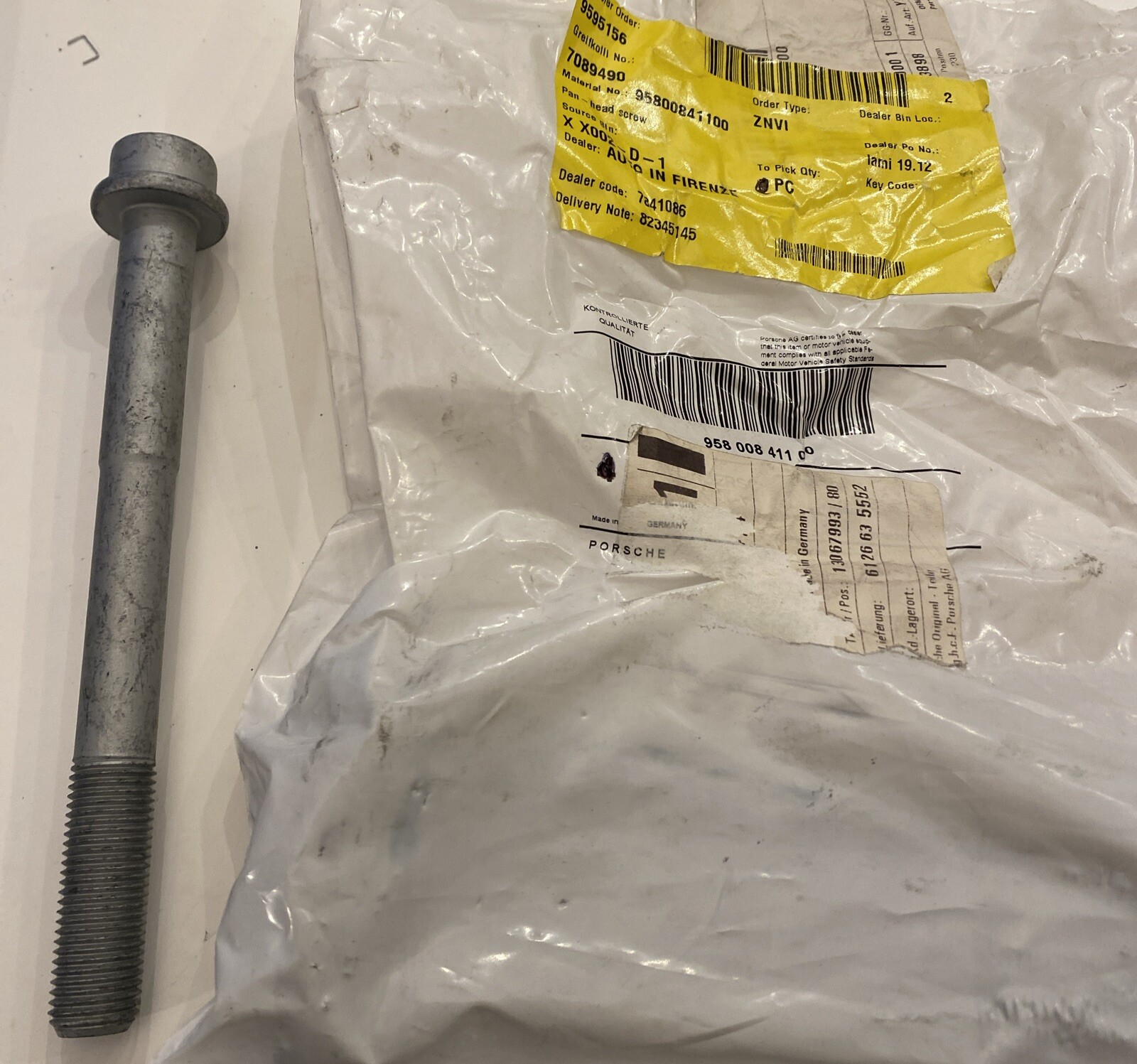 14 x 1.5 x 145mm Screw 95800841100 Porsche Cayenne E3 NOS #1991 14 x 1.5 x 145mm Screw 95800841100 Porsche Cayenne E3 NOS #1991