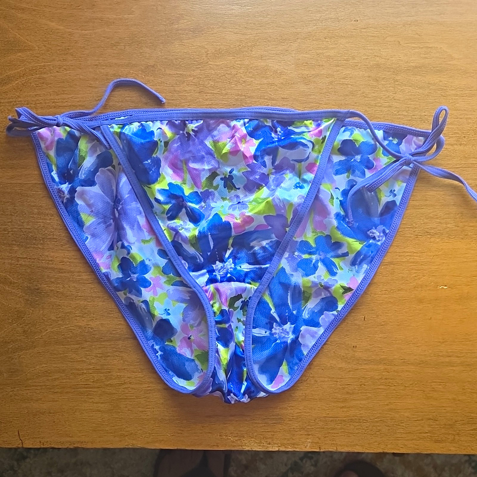 Vintage Smart & Sexy Floral Tie Side Silky Satin Sexy Bikini Panties Size 8 / XL Vintage Smart & Sexy Floral Tie Side Silky Satin Sexy Bikini Panties Size 8 / XL