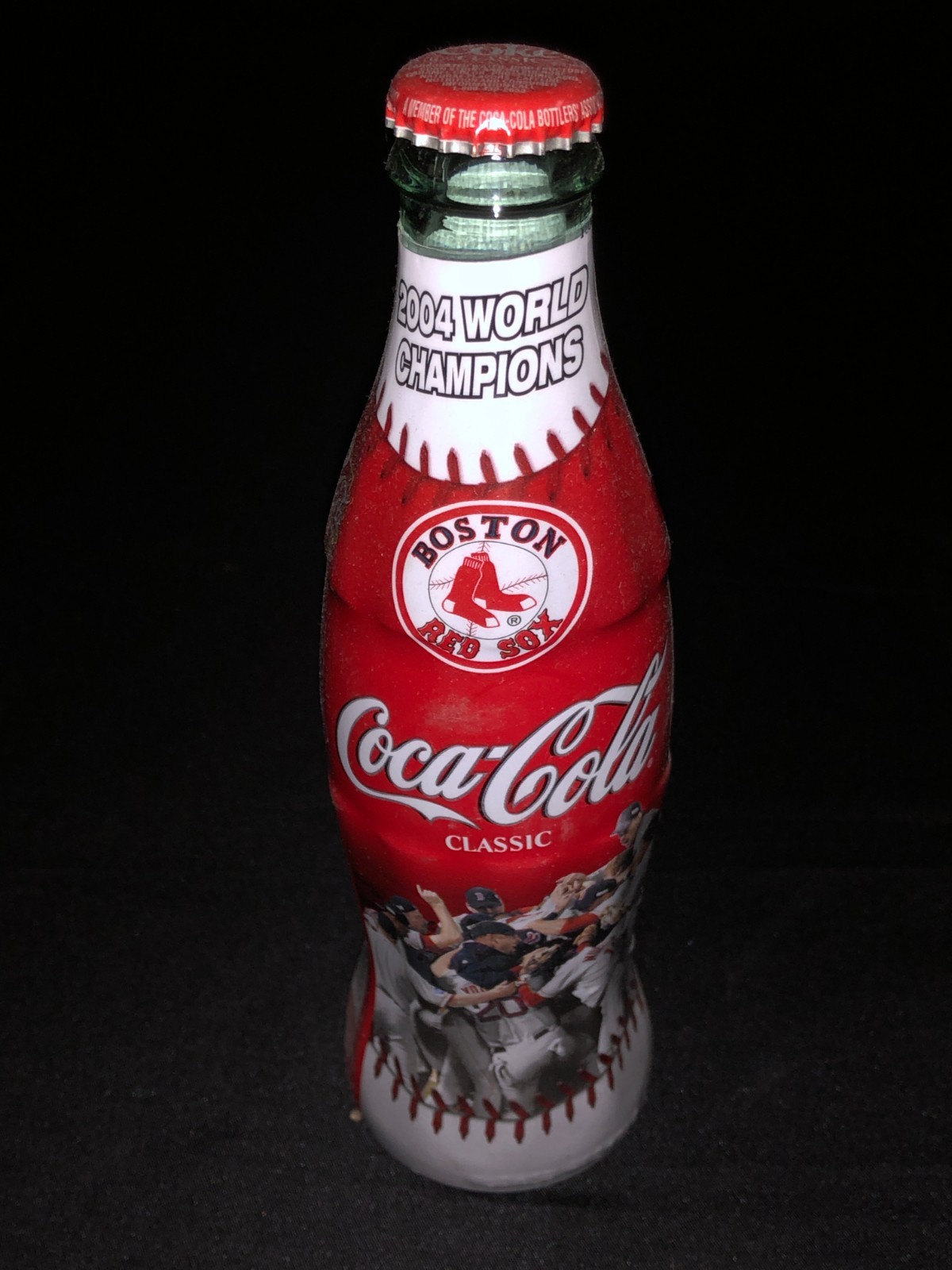 FREE SHIPPING BOSTON RED SOX Baseball / Coca Cola Bottle - 2004 World Series FREE SHIPPING BOSTON RED SOX Baseball / Coca Cola Bottle - 2004 World Series