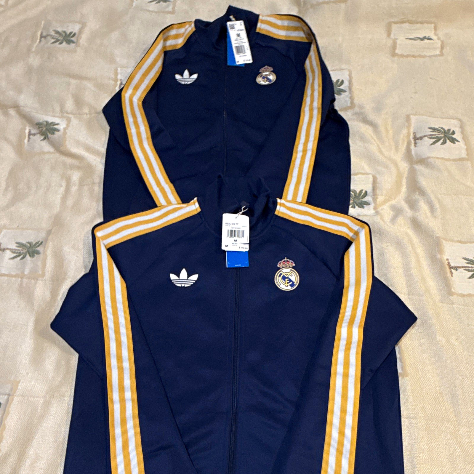 adidas Real Madrid Soccer OG TT Track Jacket Blue/Gold/White Size M Licensed adidas Real Madrid Soccer OG TT Track Jacket Blue/Gold/White Size M Licensed