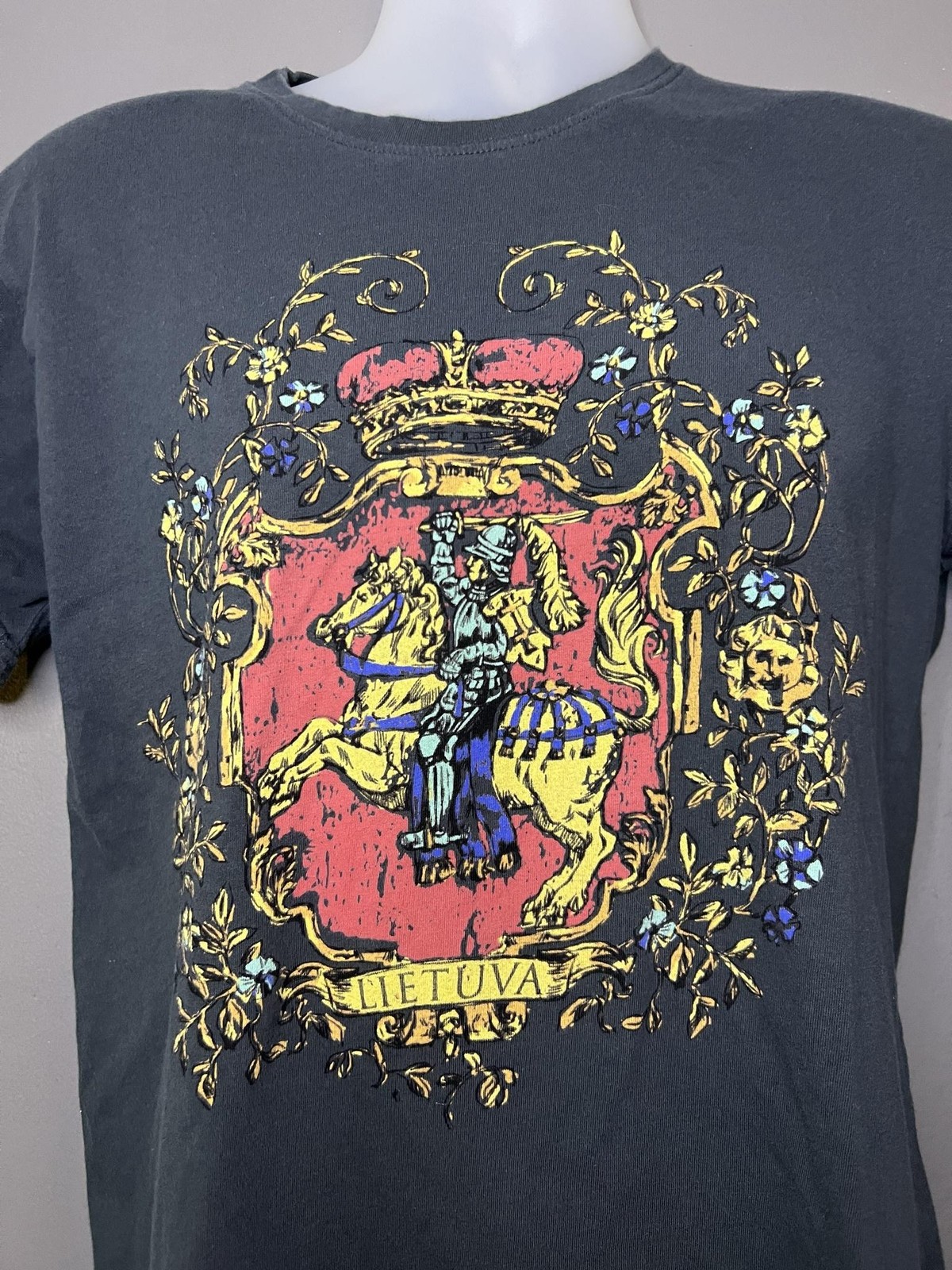 Lithuania Coat Of Arms FROM.LT Suvenyrai Shirt Mens Large Gray Graphic Tee