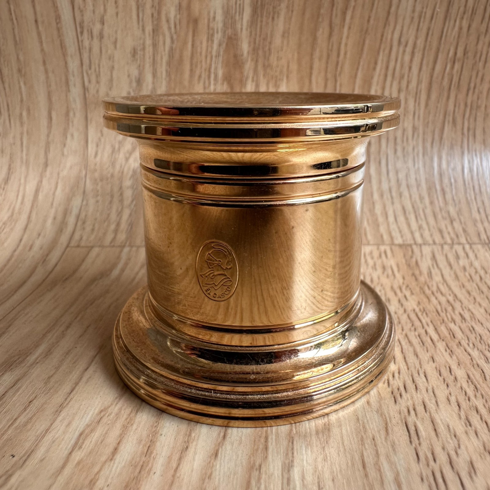 luxury El Casco magnetic paperclip holder 23KT Gold Plated Made in Spain luxury El Casco magnetic paperclip holder 23KT Gold Plated Made in Spain