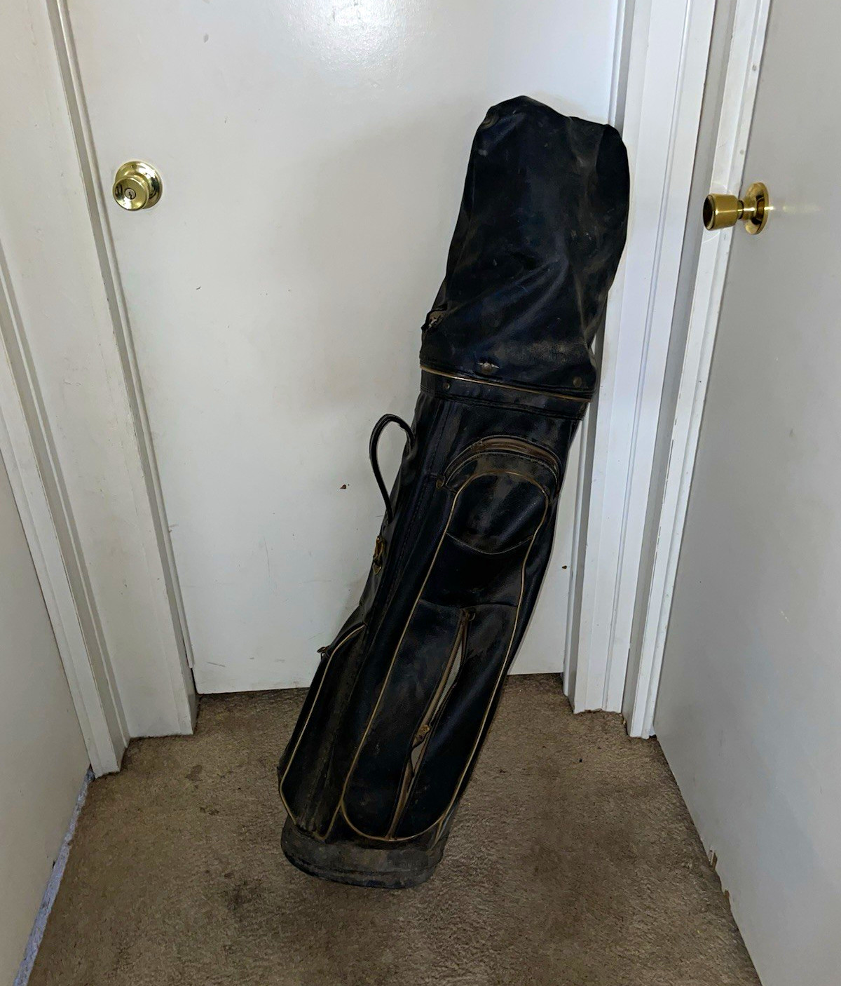 Vintage Wilson Clima/Gard Strata-Bloc RH Stiff Golf Set w/ Bag Vintage Wilson Clima/Gard Strata-Bloc RH Stiff Golf Set w/ Bag