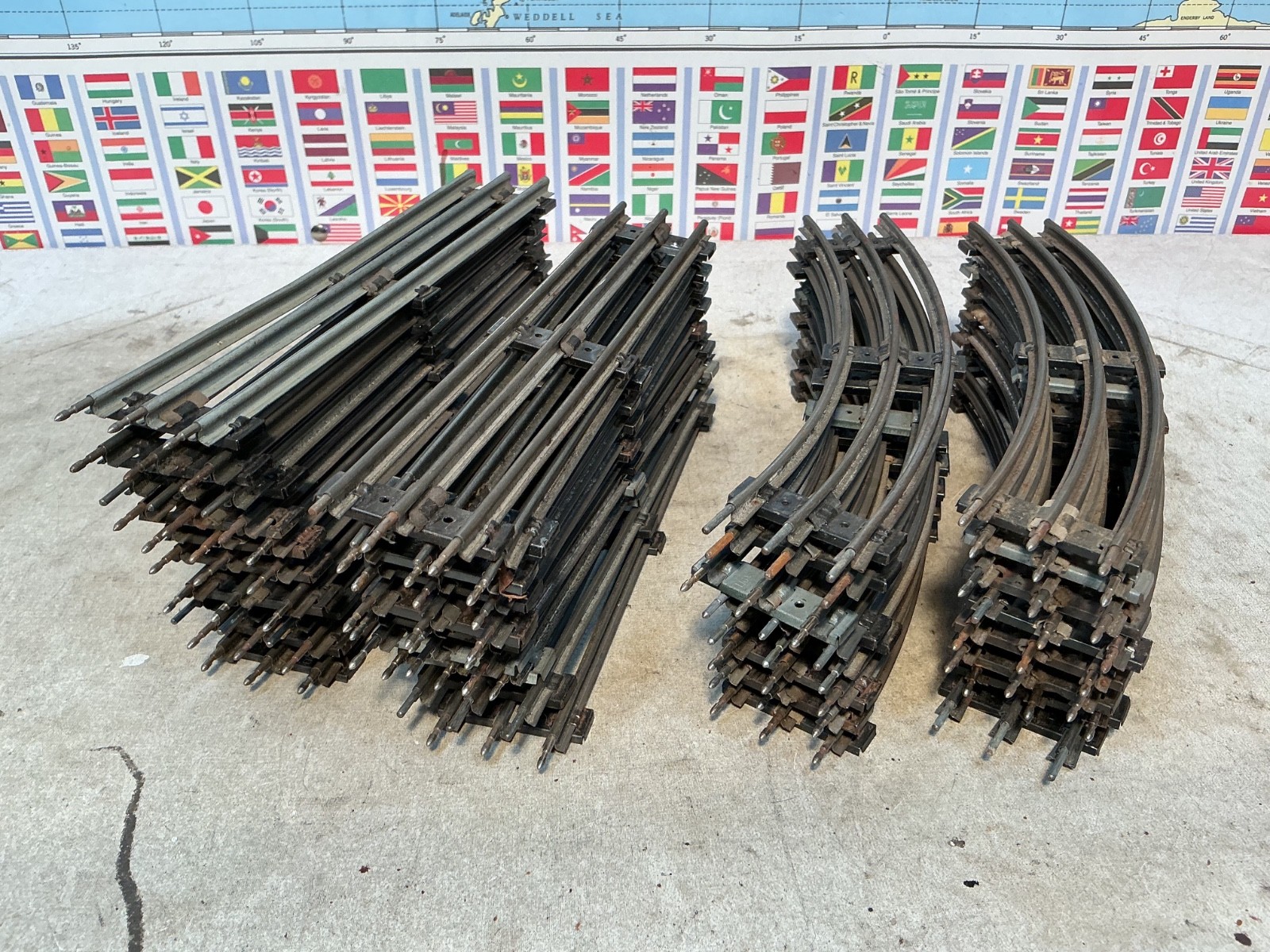Lionel 027 System Track Set