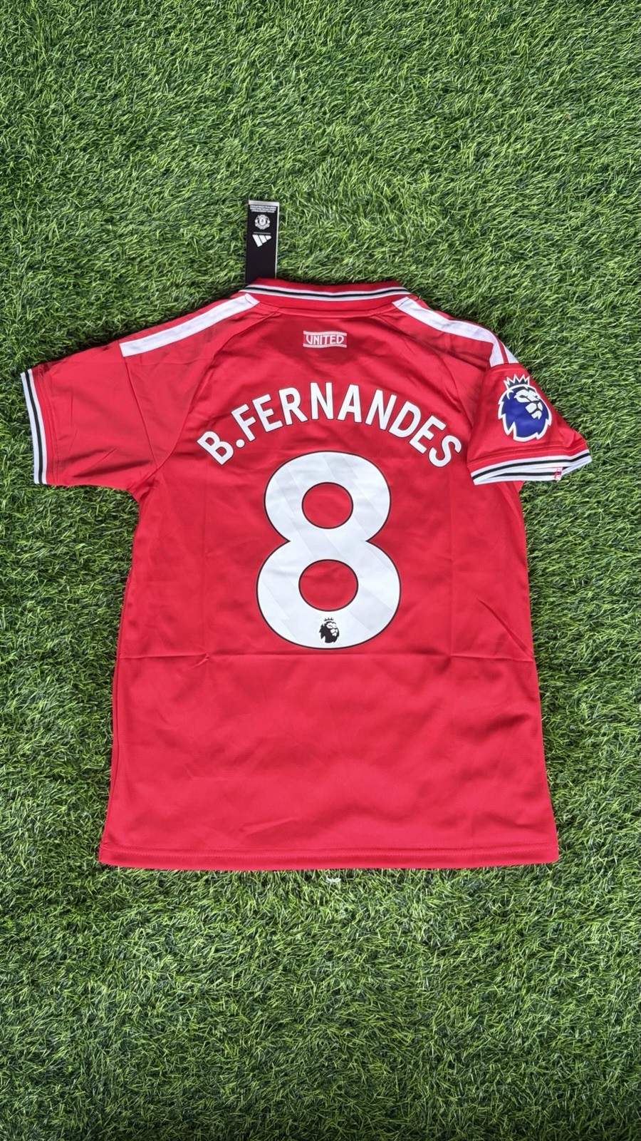 adidas Manchester United B. Fernandes #8 Soccer Jersey Men's S Red/White/Black adidas Manchester United B. Fernandes #8 Soccer Jersey Men's S Red/White/Black