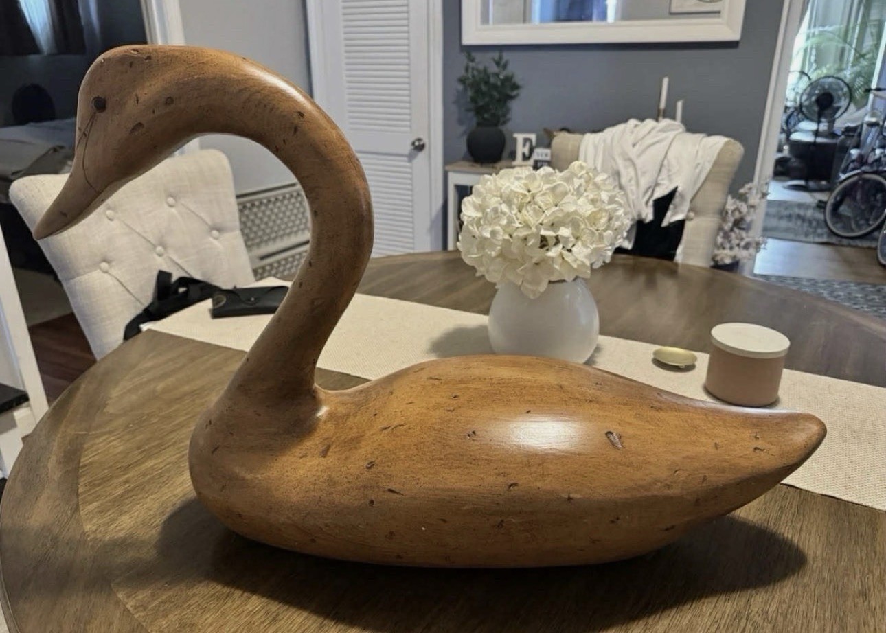 GORGEOUS SOLID WOOD HAND CARVED LARGE SWAN, GLASS EYES 31” Long X 11” Wide GORGEOUS SOLID WOOD HAND CARVED LARGE SWAN, GLASS EYES 31” Long X 11” Wide