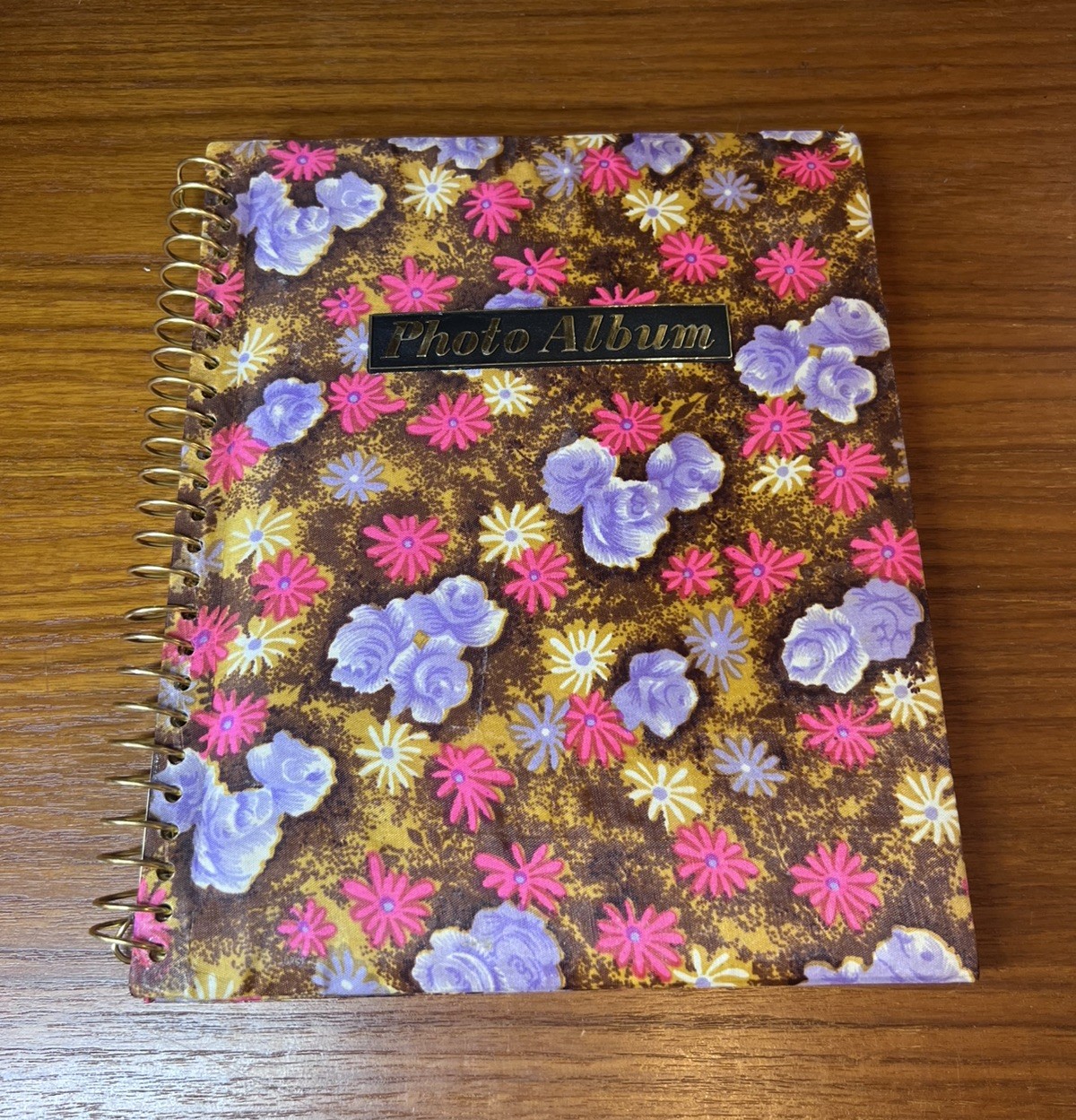 Vintage NOS 70s Era Floral Patterned Photo Album Vintage NOS 70s Era Floral Patterned Photo Album