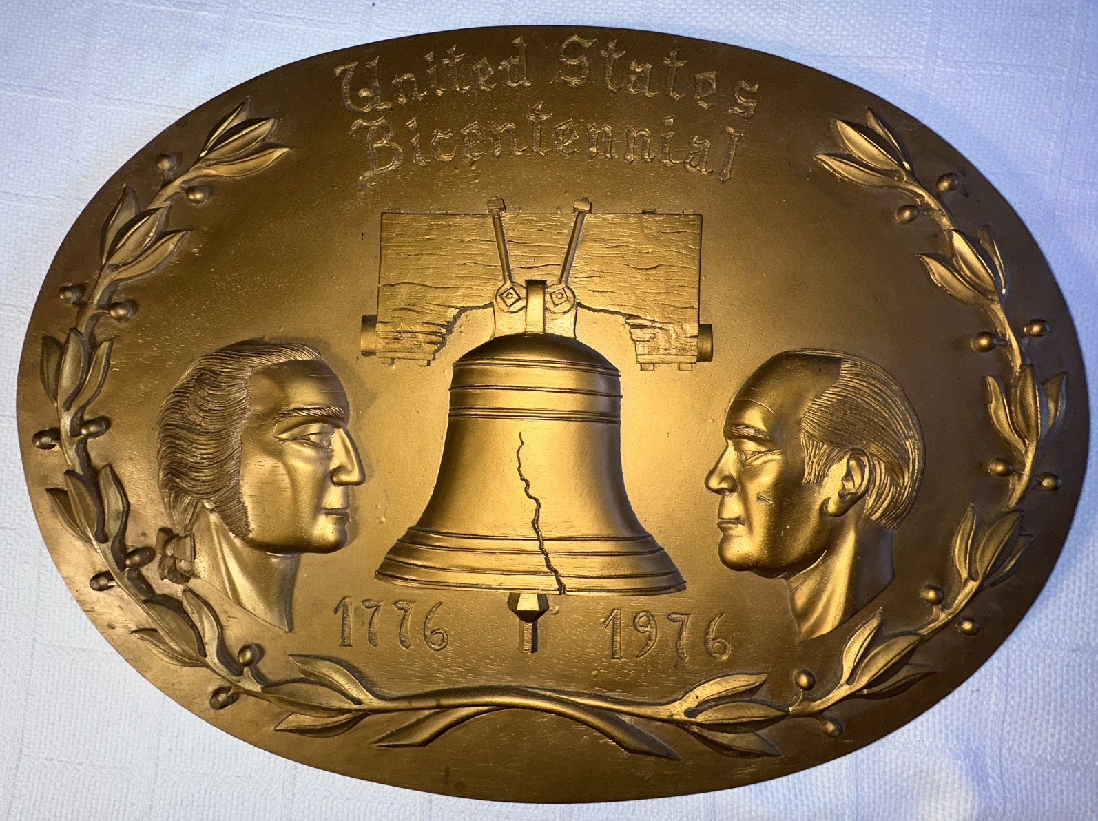 VTG large USA 1776-1976 Bicentennial Resin Wall Plaque/Washington/Ford Read VTG large USA 1776-1976 Bicentennial Resin Wall Plaque/Washington/Ford Read