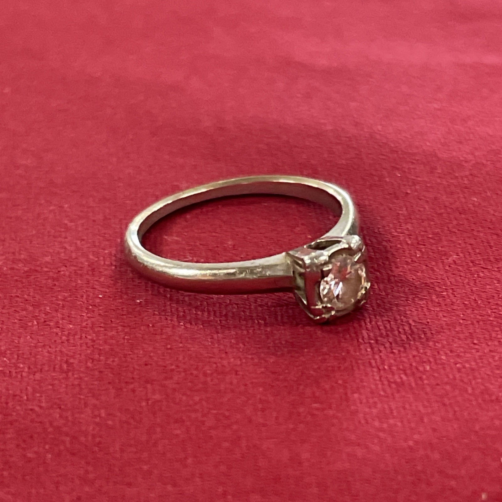 Vintage 14k White Gold Solitare Diamond Engagement Ring Size 6 Vintage 14k White Gold Solitare Diamond Engagement Ring Size 6