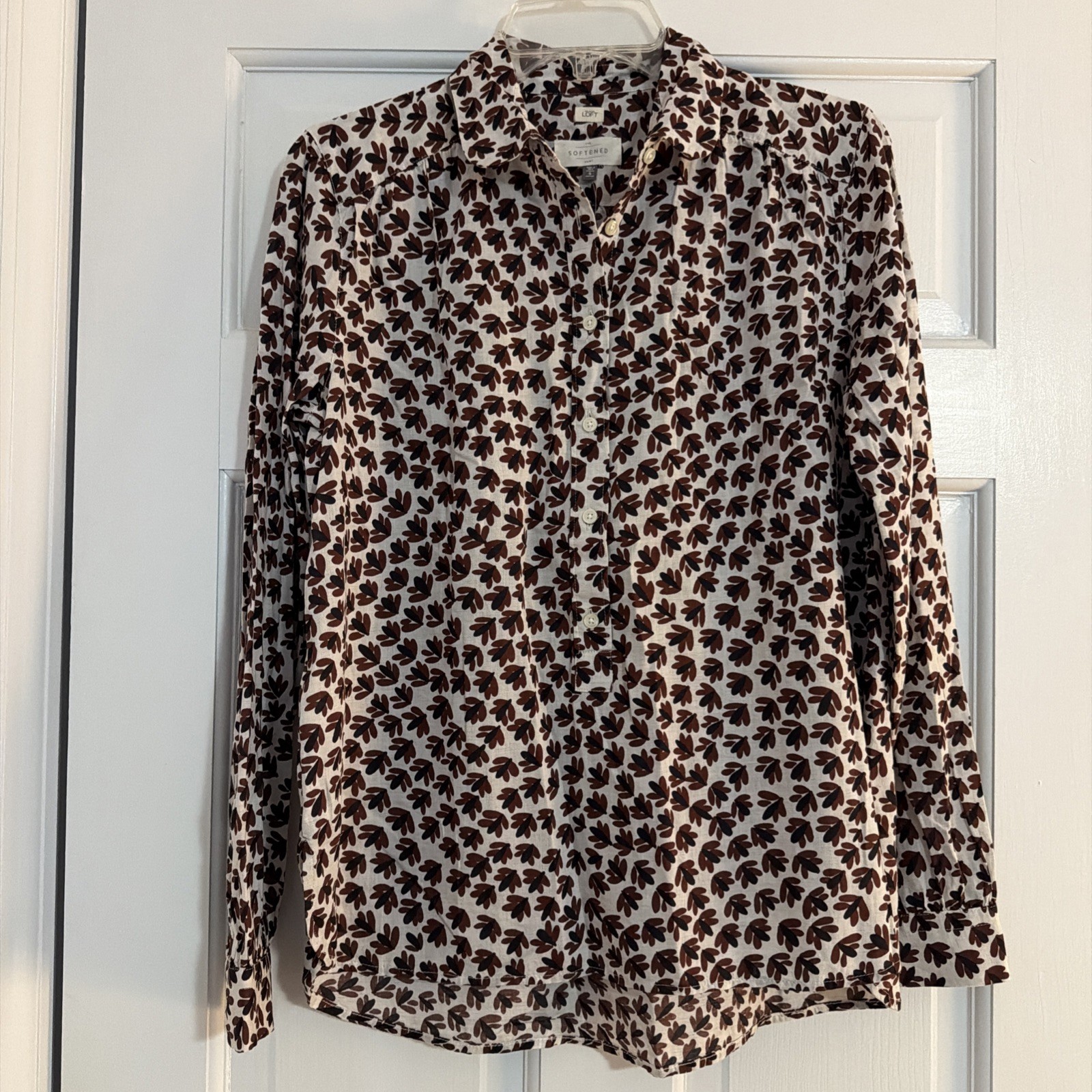 NWT Ann Taylor Loft The Softened Shirt Floral Button Down Women\'s S NWT Ann Taylor Loft The Softened Shirt Floral Button Down Women\'s S