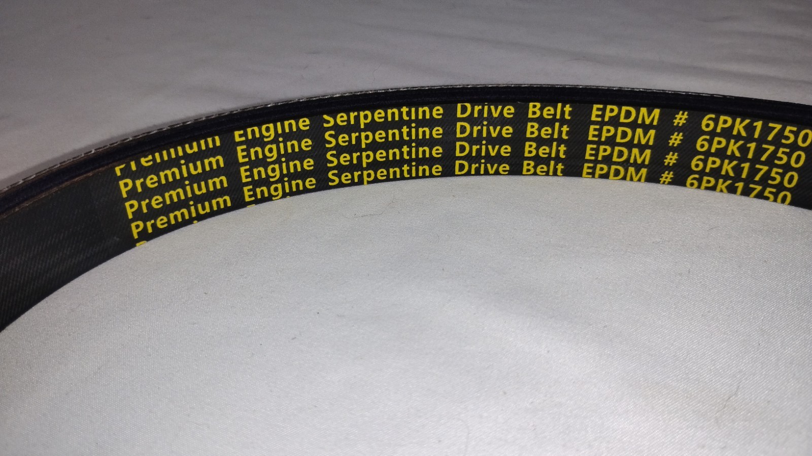 Serpentine Belt 6PK1750 – Affordable 6‑Rib Engine Drive Belt EPDM Replacement