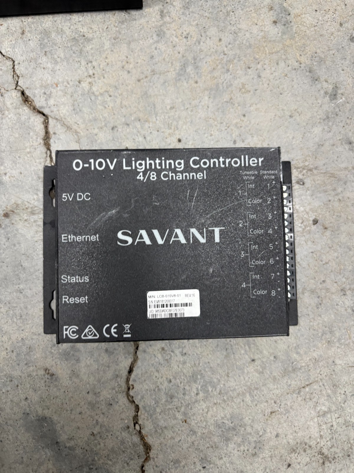 Savant LCB-010V8-01 Wired 0-10V Dimming Control 8 Channels Savant LCB-010V8-01 Wired 0-10V Dimming Control 8 Channels