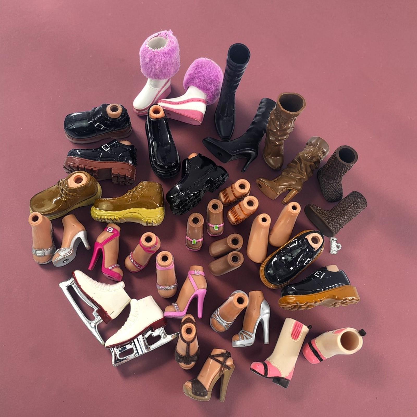 MGA Bratz Doll Shoe Lot 19 Pair High & Low Heels Sandles Boots Feet Ice Skates