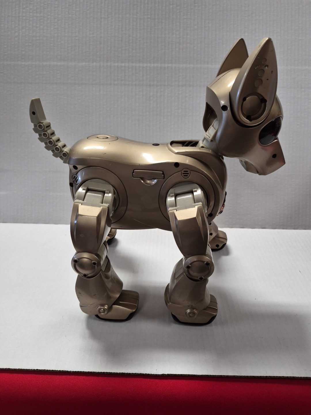 I-Cybie GOLD Robot Dog Vintage 2001 Hasbro Tiger No Battery Or REMOTE I-Cybie GOLD Robot Dog Vintage 2001 Hasbro Tiger No Battery Or REMOTE