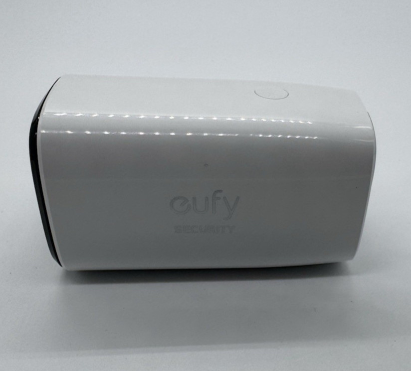 EufyCam Solo Wireless IP Security Camera White Indoor Outdoor Wi-Fi (T8130X)