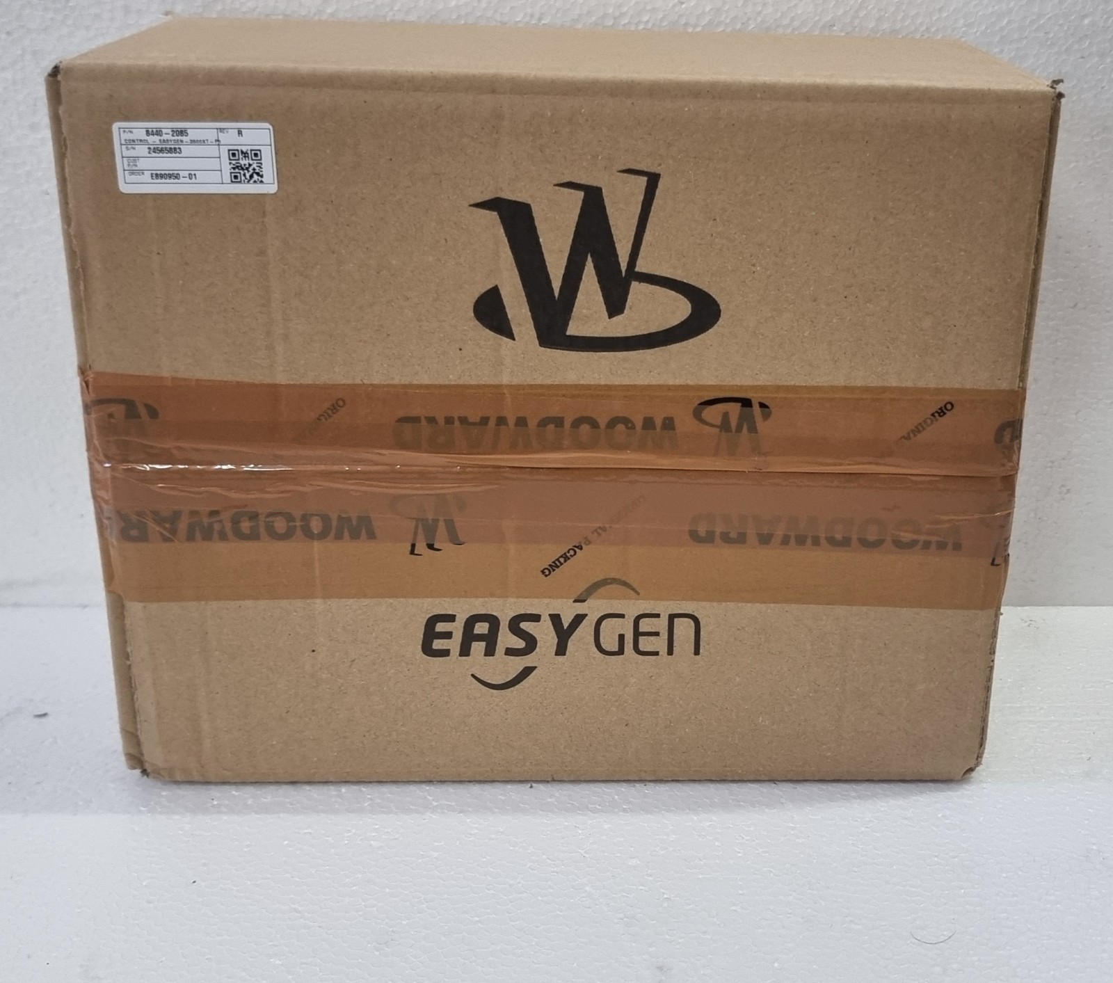 WOODWARD EASYGEN-3500XT-P1 GENSET CONTROLLER PART NUMBER : 8440-2085 REV:R