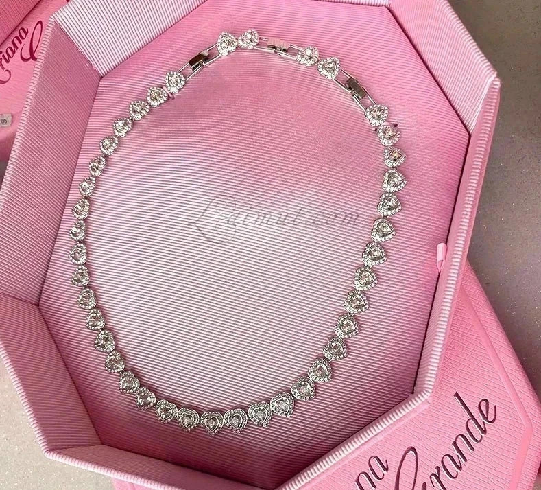 Swarovski Ariana Grande x Swarovski Tennis Necklace Heart White Crystal Swarovski Ariana Grande x Swarovski Tennis Necklace Heart White Crystal