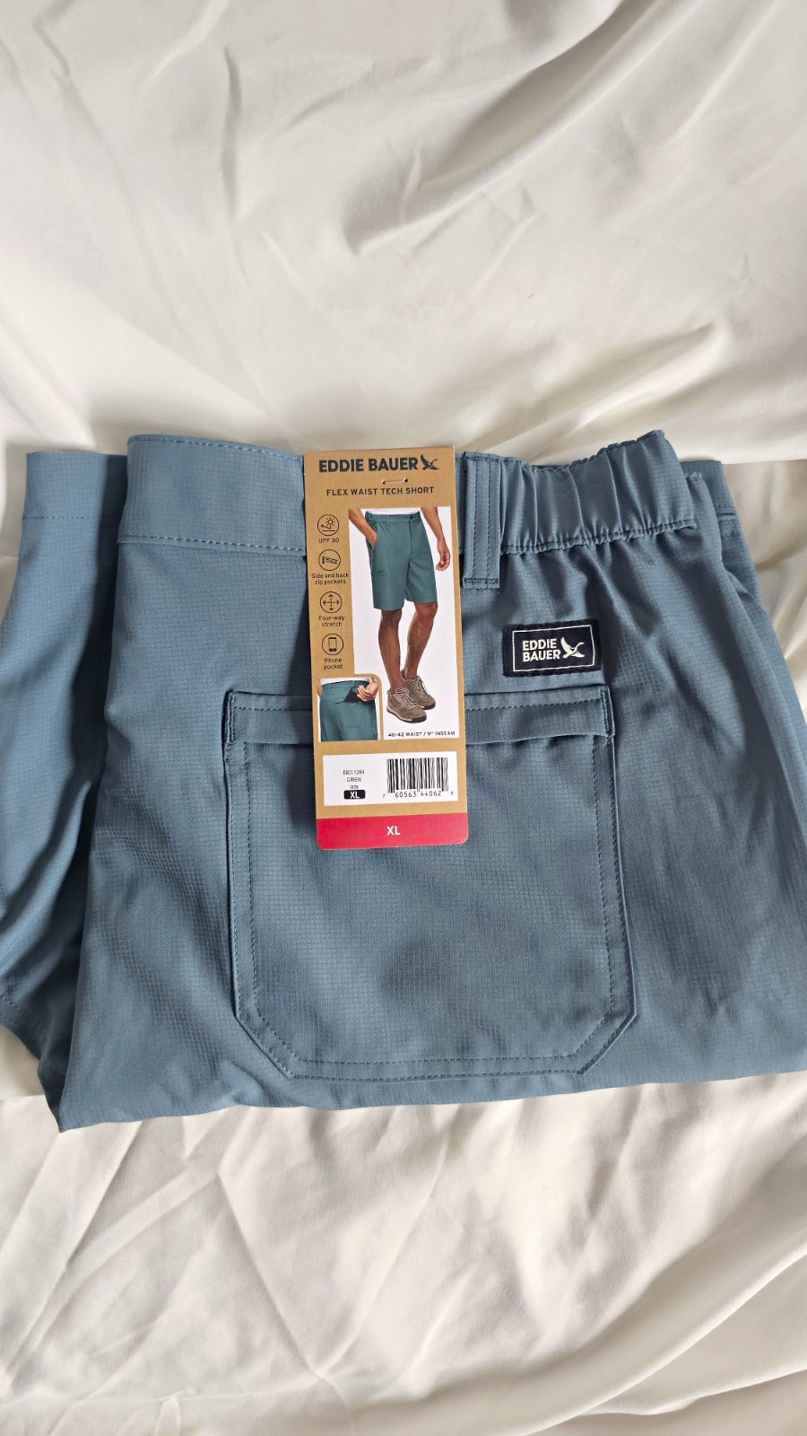 Eddie Bauer Men\'s Blue Tech Stretch Shorts Flat Front Zip Pockets Logo XL 9\ Eddie Bauer Men\'s Blue Tech Stretch Shorts Flat Front Zip Pockets Logo XL 9\