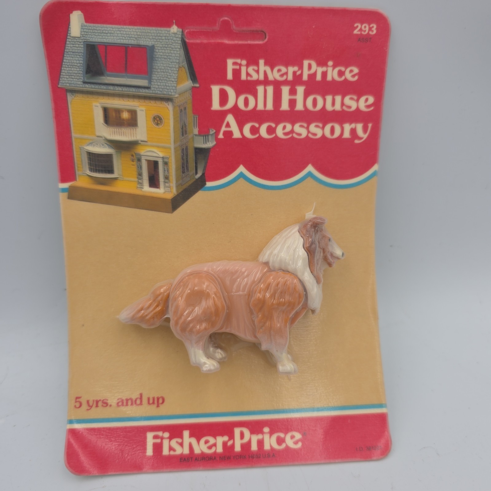 Vintage 1980s FISHER-PRICE Adventure People Collie Dog Articulated PVC Figure Vintage 1980s FISHER-PRICE Adventure People Collie Dog Articulated PVC Figure