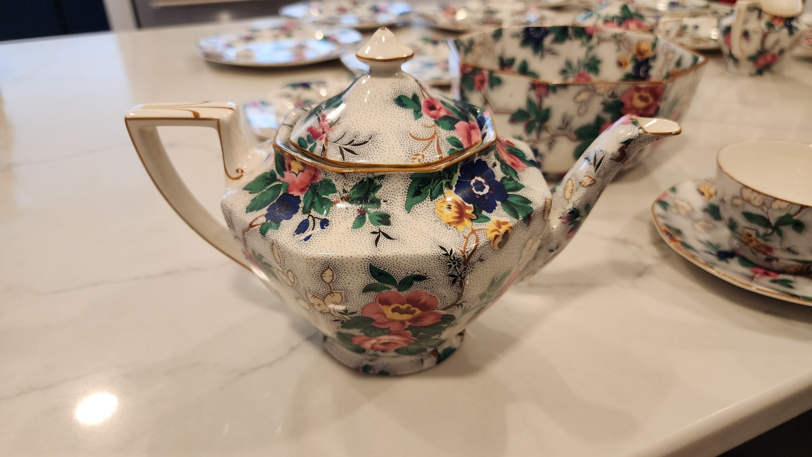Rare & Stunning 1920s Crown Ducal Ware Chintz Octagon Teapot Sunflowers Roses Rare & Stunning 1920s Crown Ducal Ware Chintz Octagon Teapot Sunflowers Roses