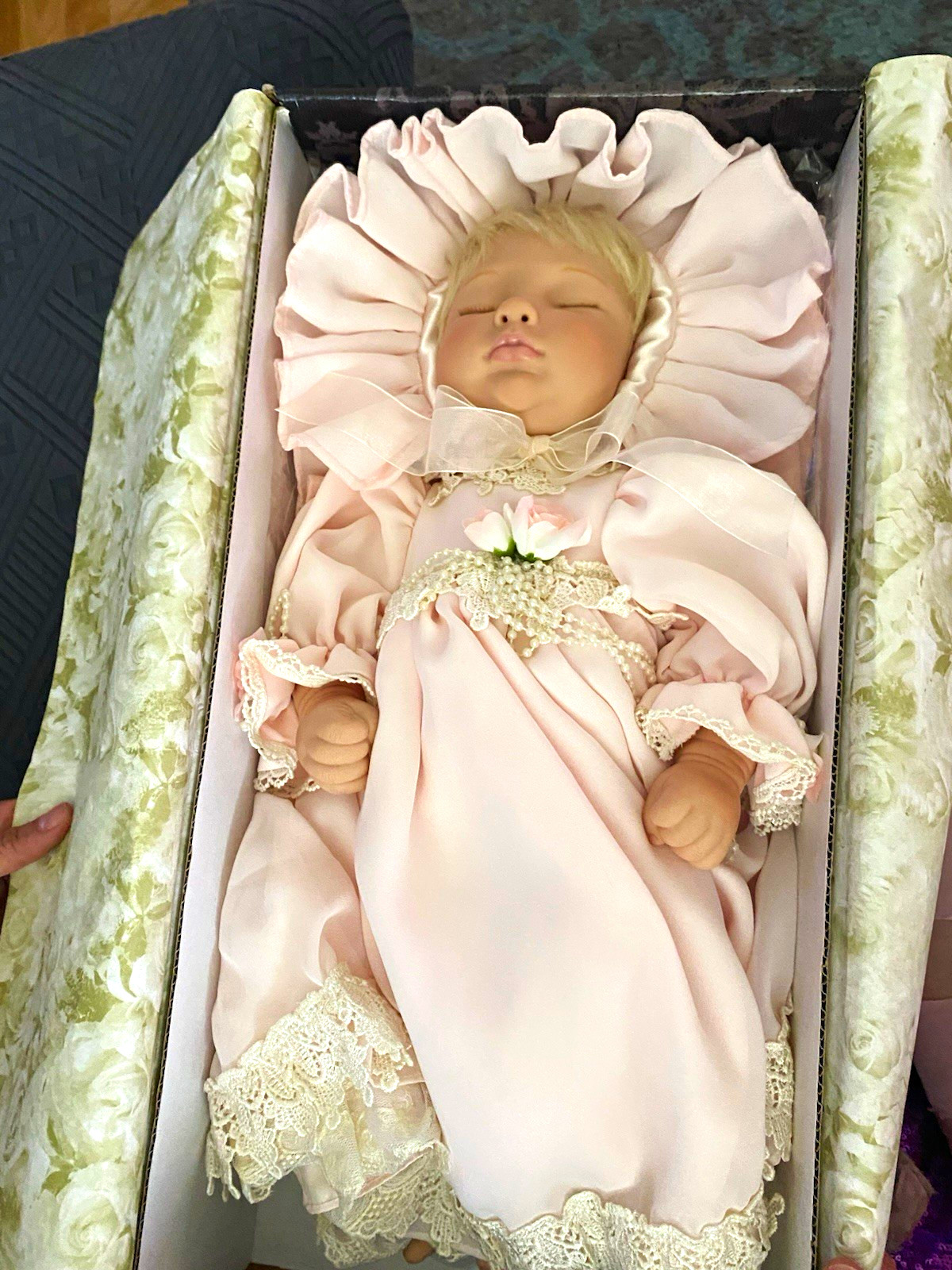 Vintage 2000s ‘Sweet Lil Dreamer’ Collectible Doll Vintage 2000s ‘Sweet Lil Dreamer’ Collectible Doll