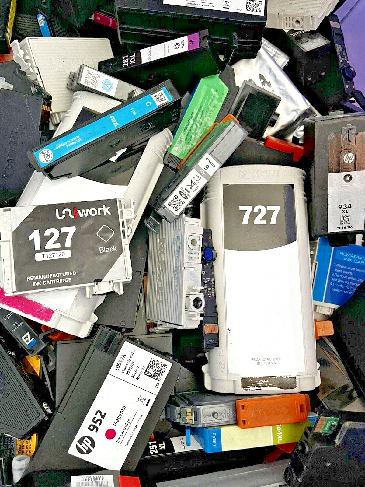 Lot of 100 Empty Ink Cartridges STAPLES / OFFICE DEPOT / MAX REWARDS MIXED $200 Lot of 100 Empty Ink Cartridges STAPLES / OFFICE DEPOT / MAX REWARDS MIXED $200