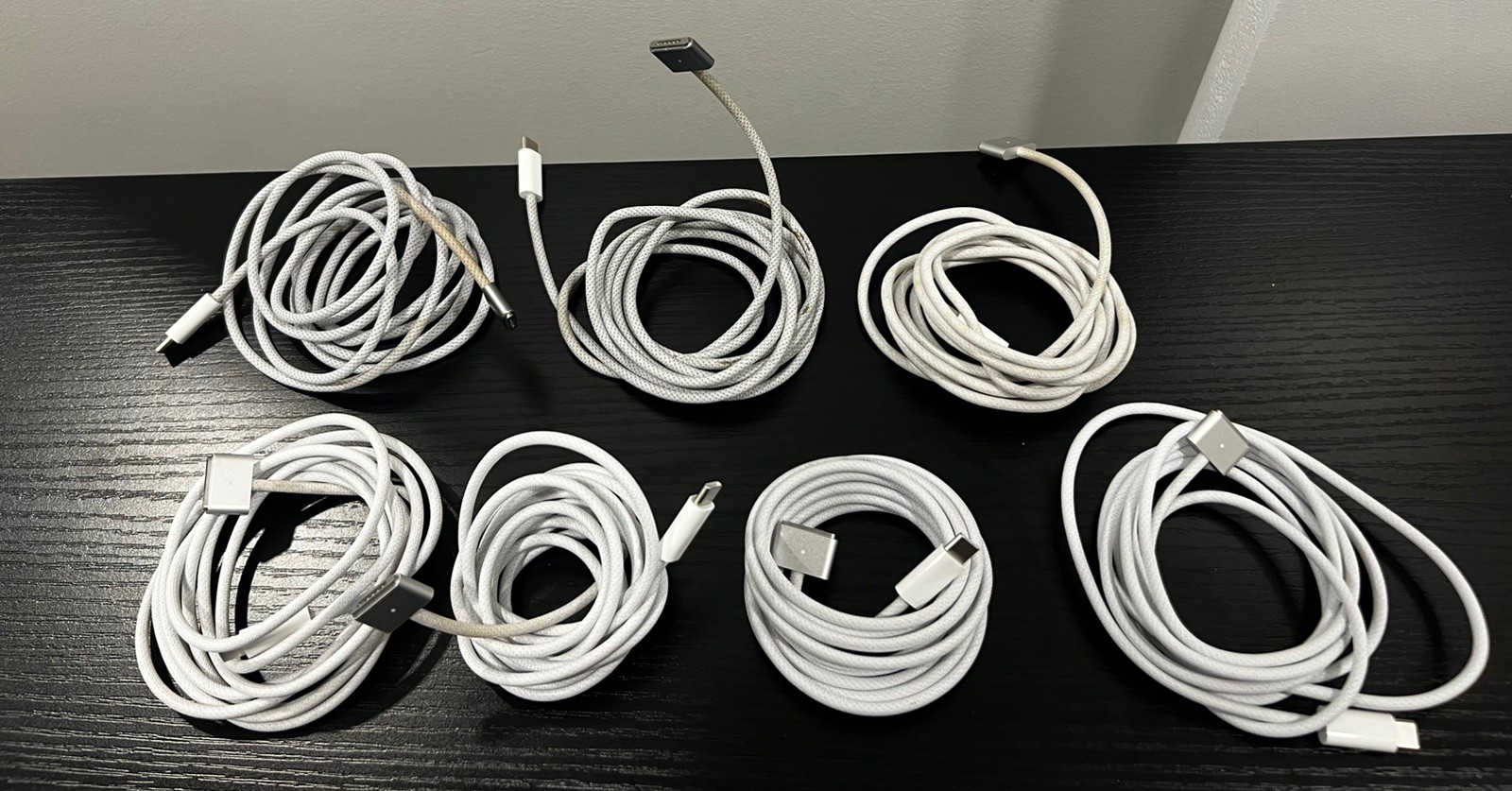Lot of 7 Cable for Apple Magsafe 3 MacBook Air (13-inch, M3, 2024) 2m Lot of 7 Cable for Apple Magsafe 3 MacBook Air (13-inch, M3, 2024) 2m