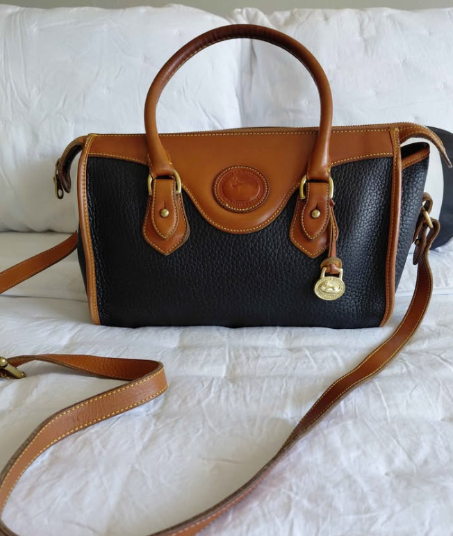Vtg Dooney & Bourke All Weather Leather Black British Tan Satchel Crossbody Vtg Dooney & Bourke All Weather Leather Black British Tan Satchel Crossbody