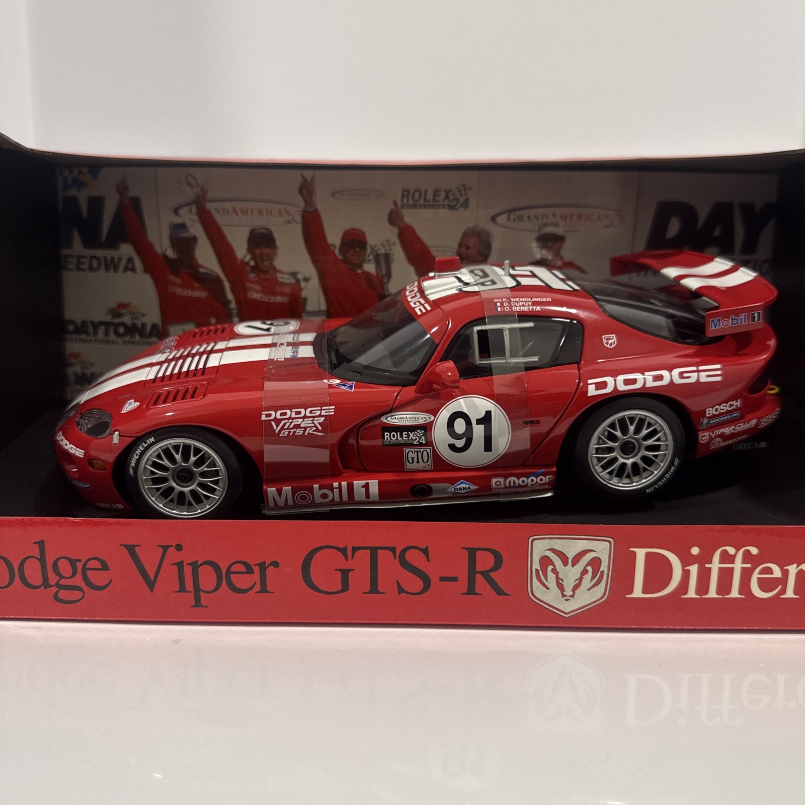 AUTOart 1/18 Dodge Viper GTS-R ORECA #91 Rolex 24 Daytona Winner Signed RARE