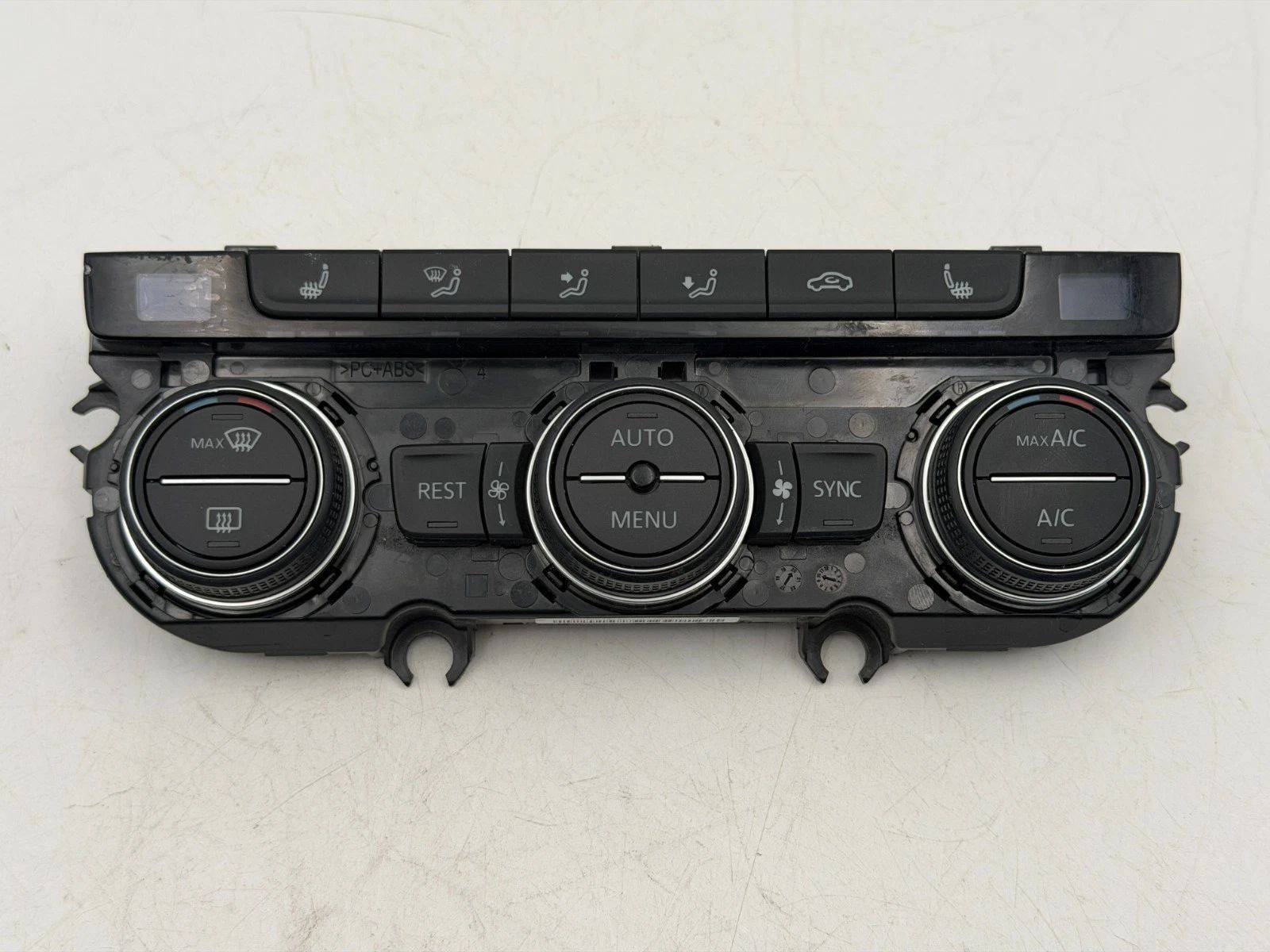 2018-2023 Volkswagen Atlas Temperature Control Climate AC Heat Switch 3CN907044A 2018-2023 Volkswagen Atlas Temperature Control Climate AC Heat Switch 3CN907044A